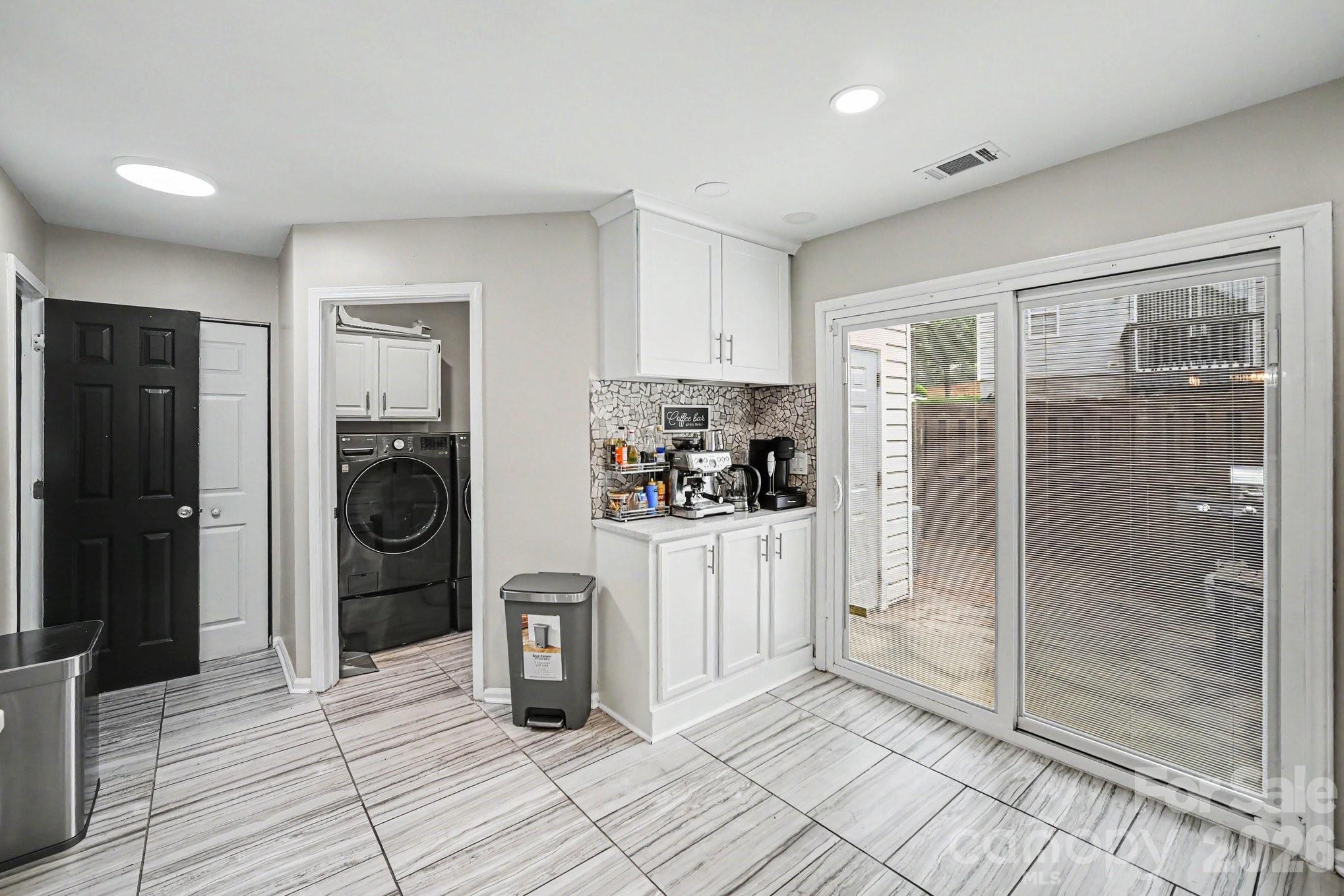 5909 Cougar Lane — Charlotte