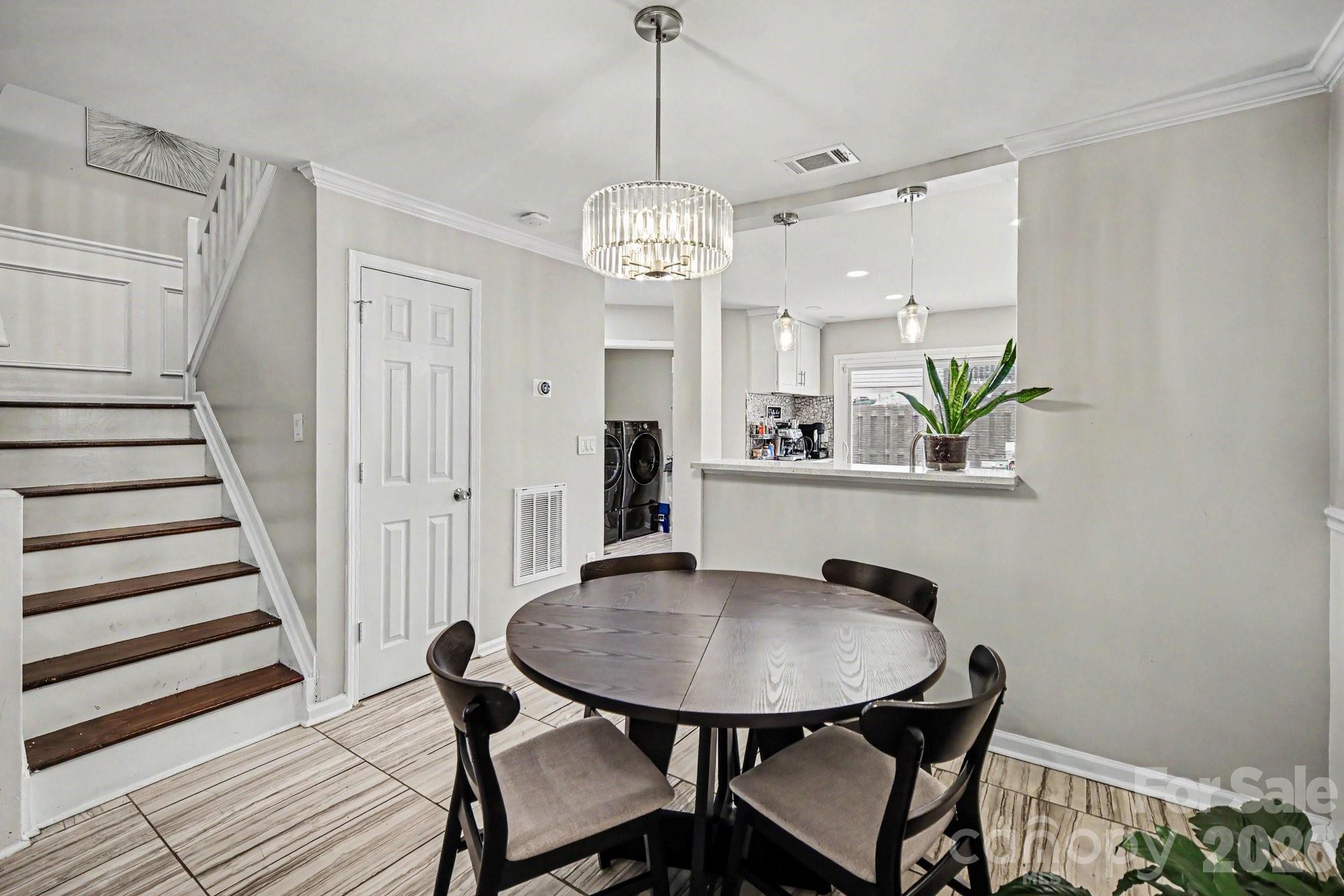 5909 Cougar Lane — Charlotte