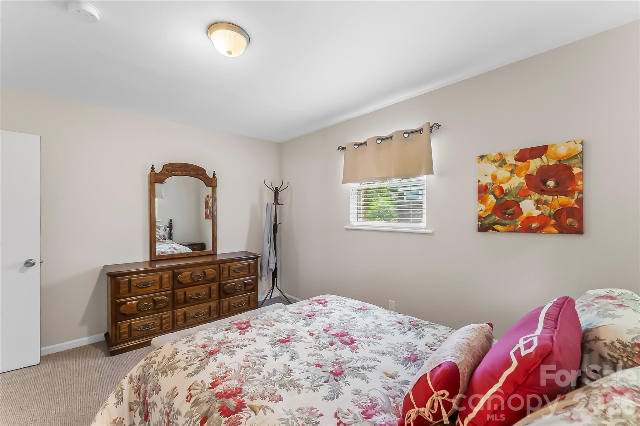 1573 11th Street NW — Hickory
