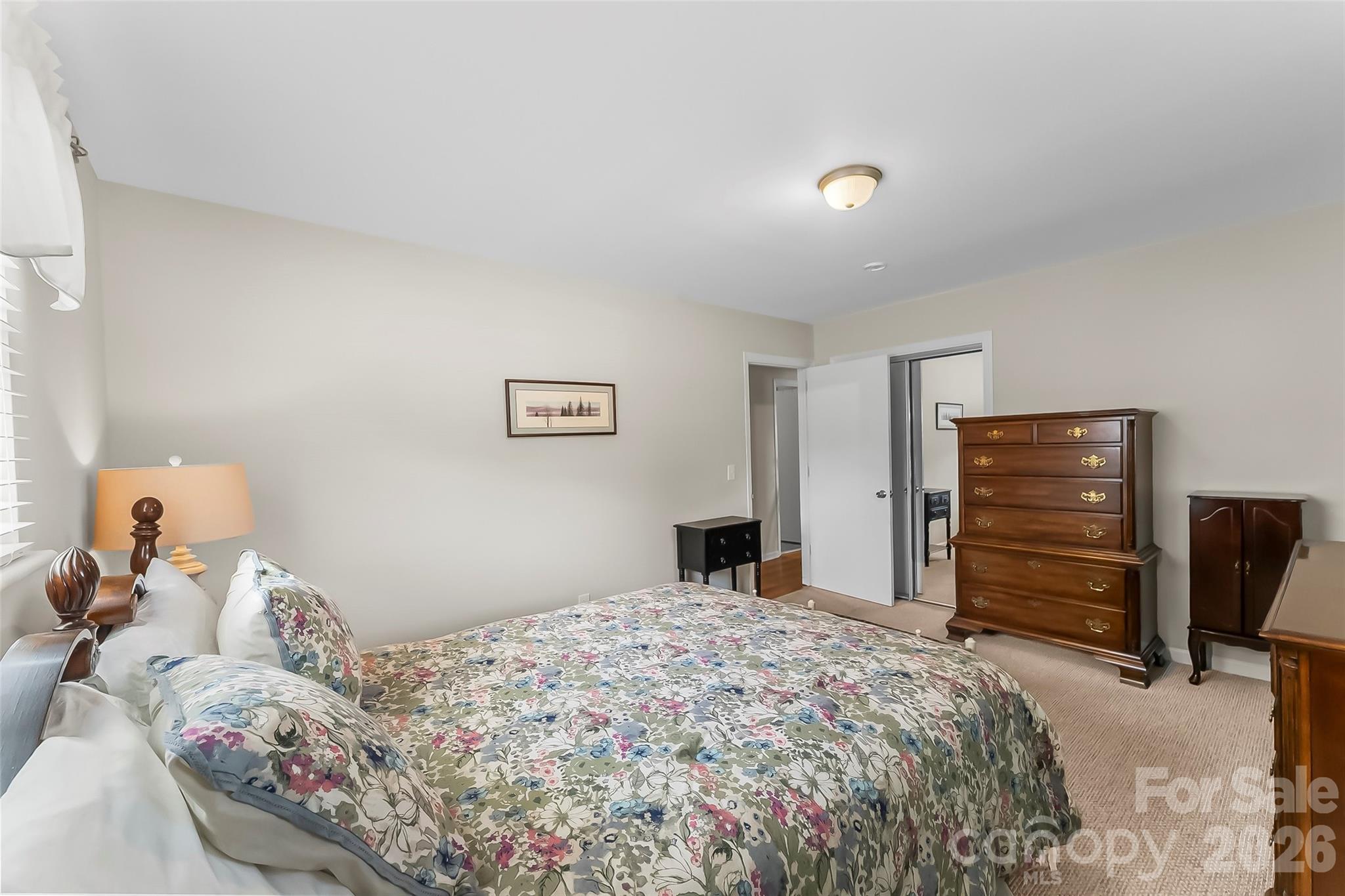 1573 11th Street NW — Hickory
