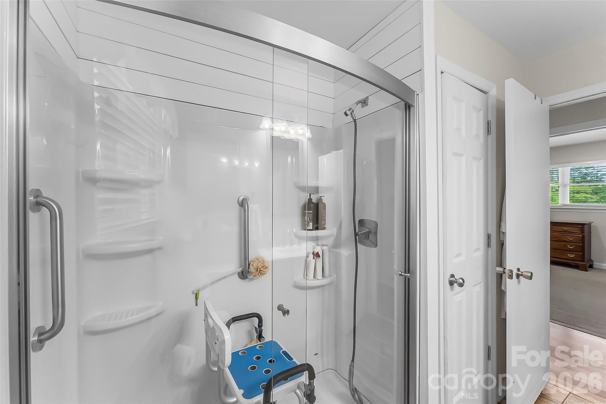 1573 11th Street NW — Hickory
