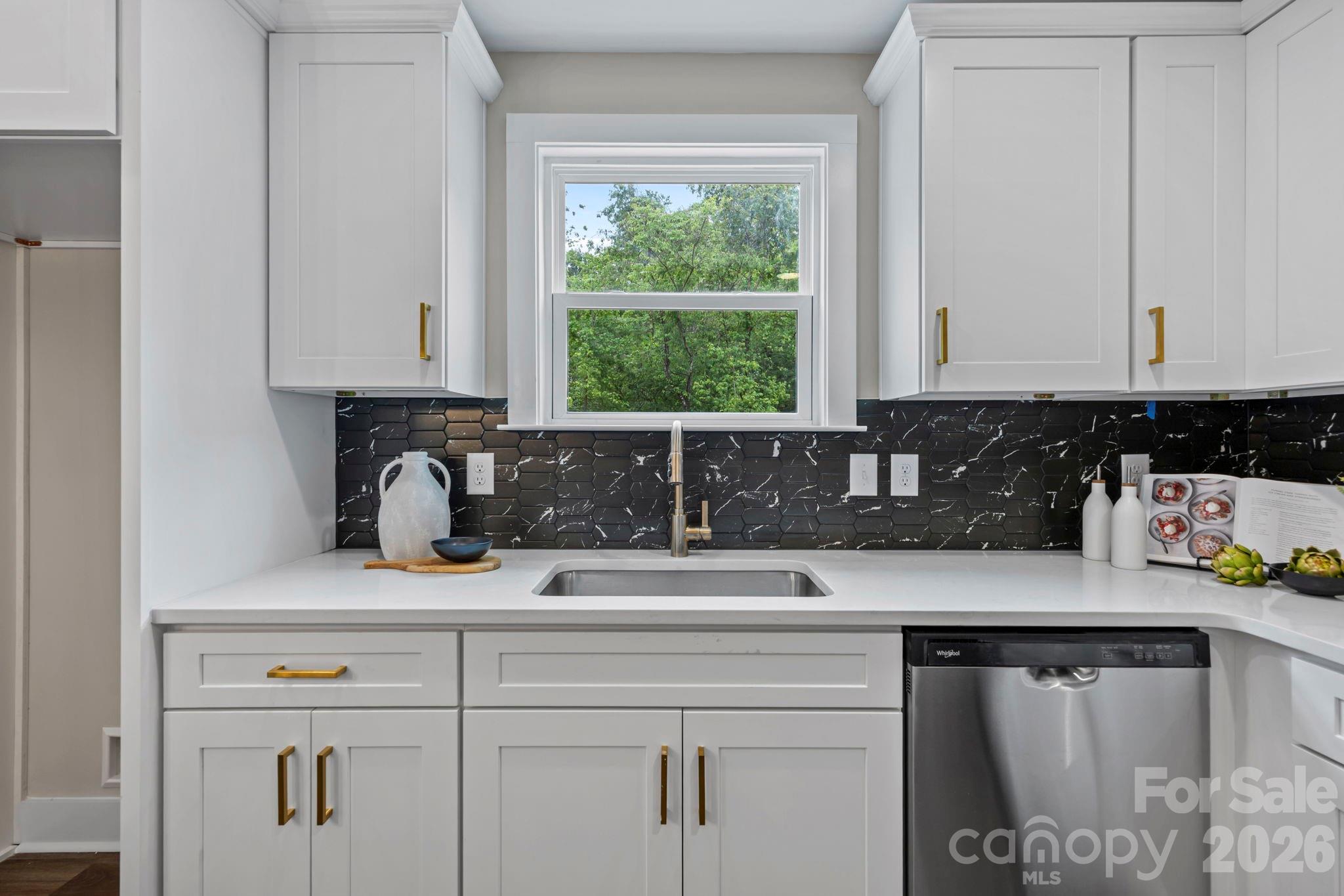 607 N Dixie Street — Cherryville