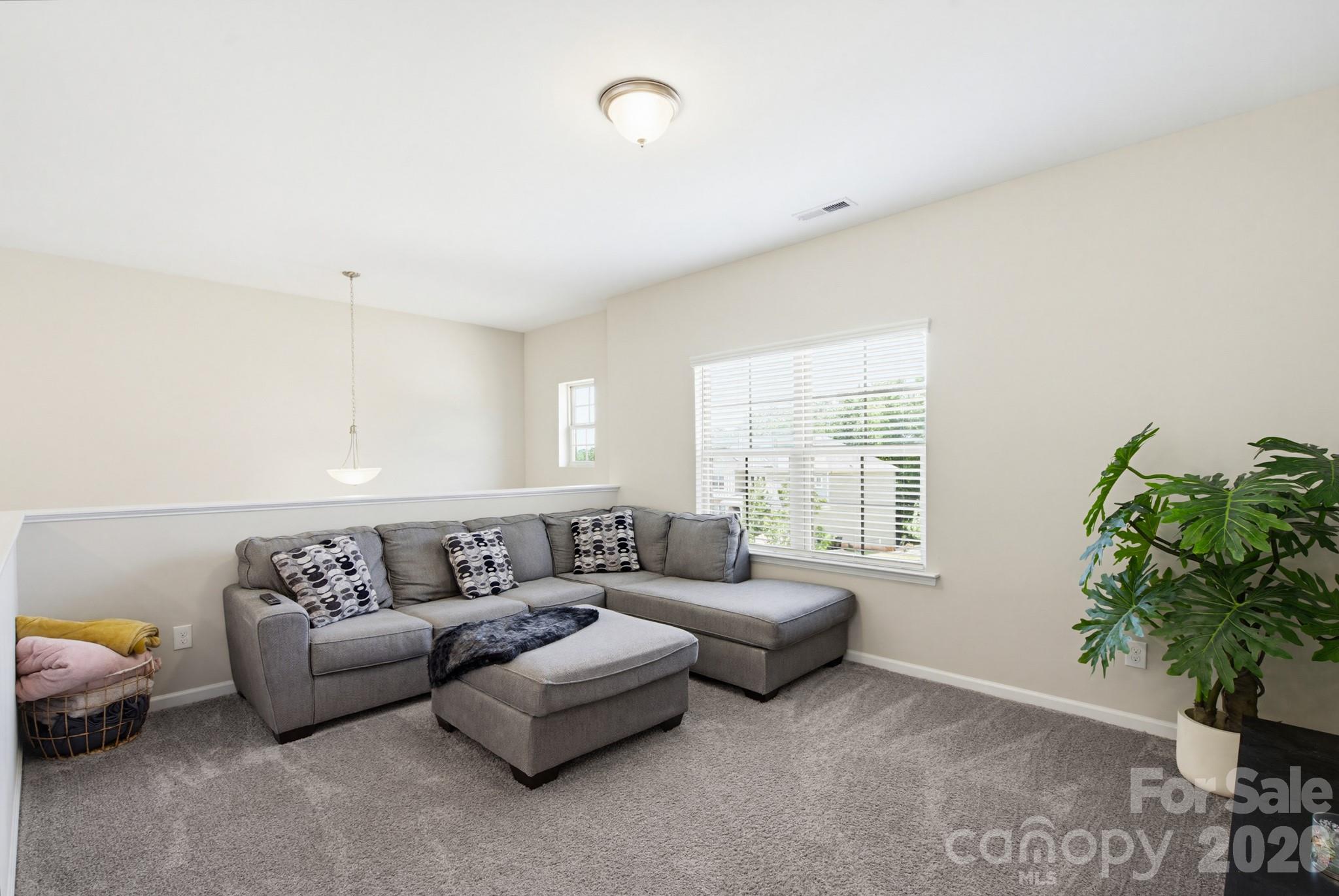 840 Oak Manor Drive SE — Concord