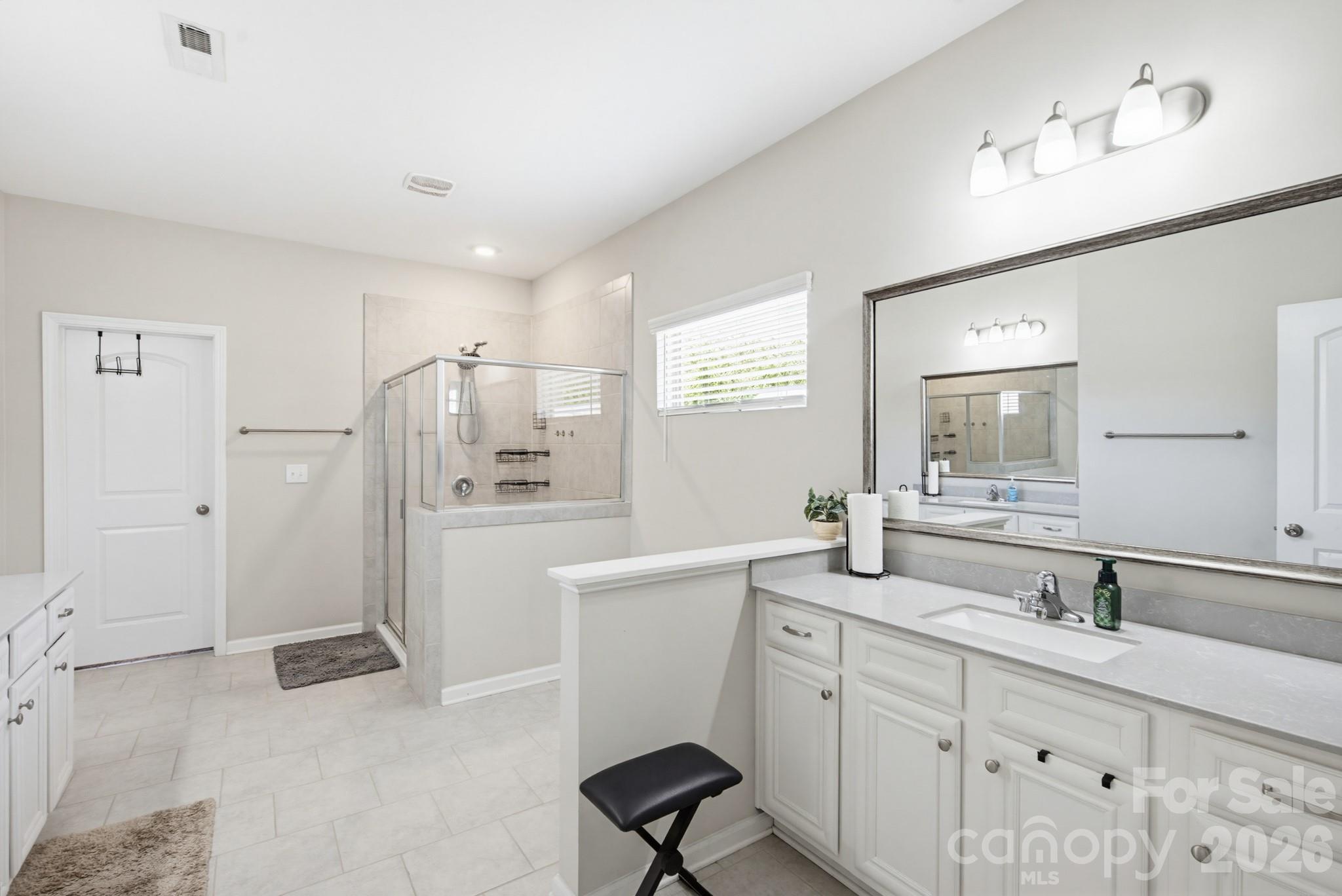 840 Oak Manor Drive SE — Concord