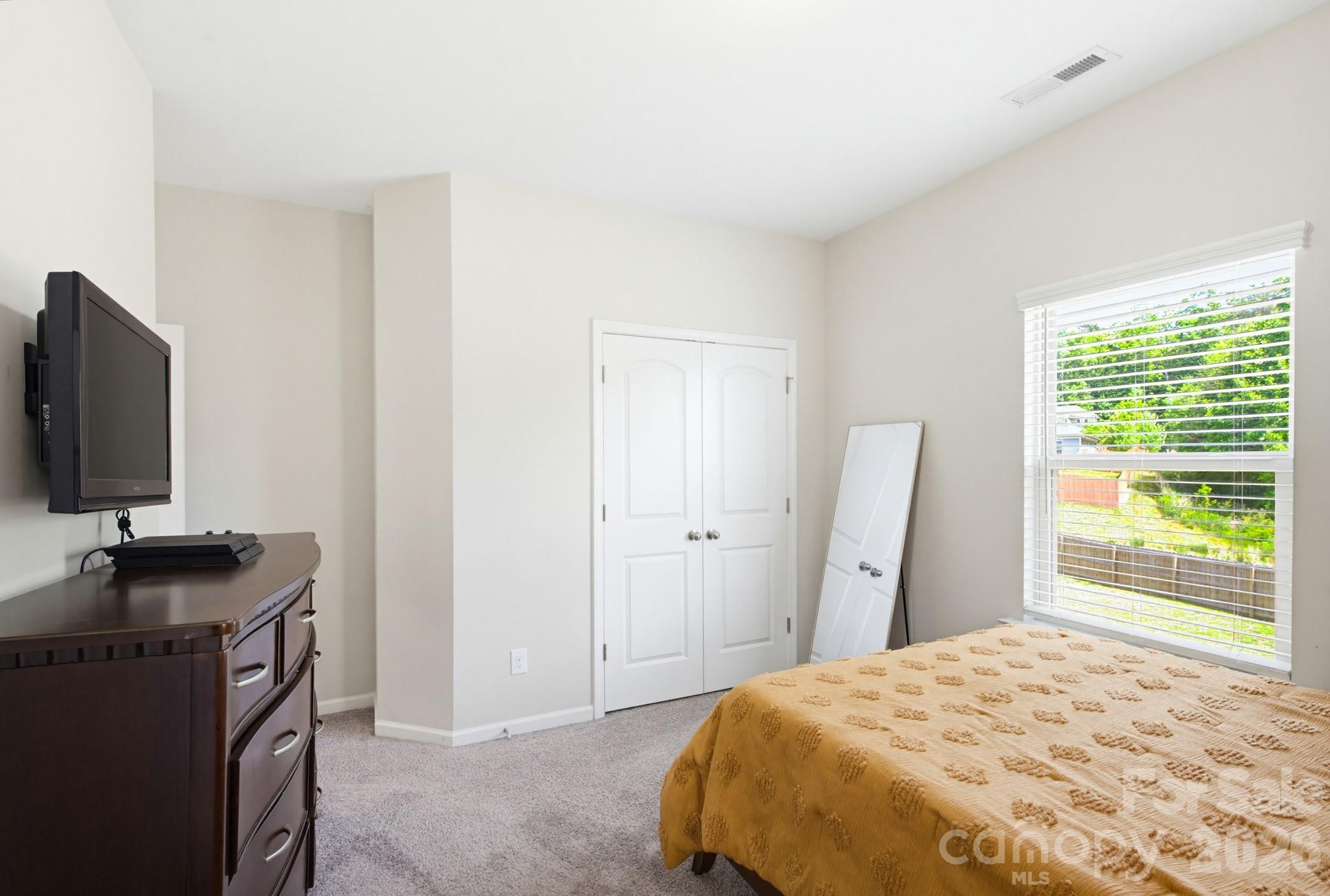 840 Oak Manor Drive SE — Concord
