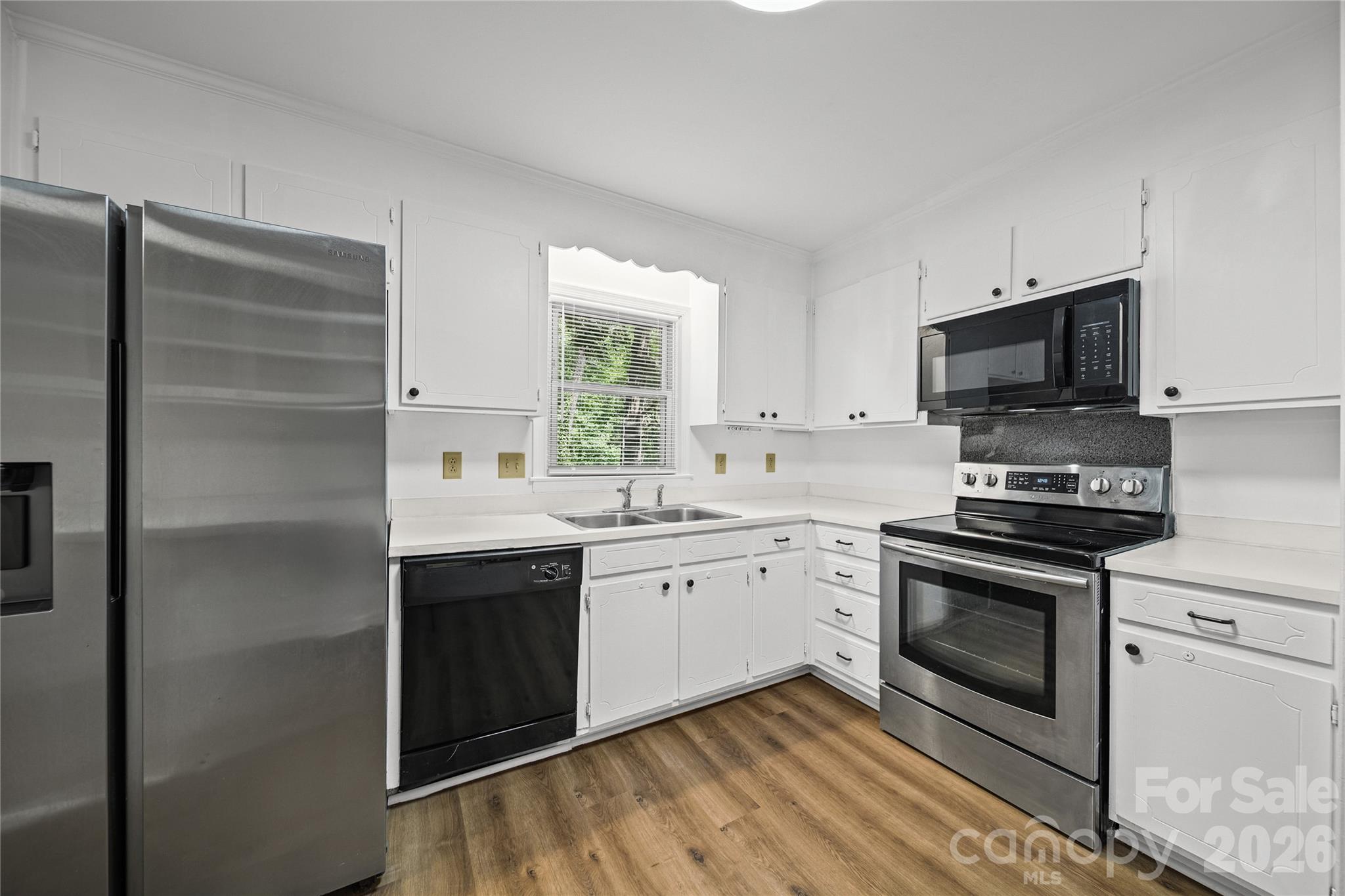 6126 Eagle Peak Drive — Charlotte