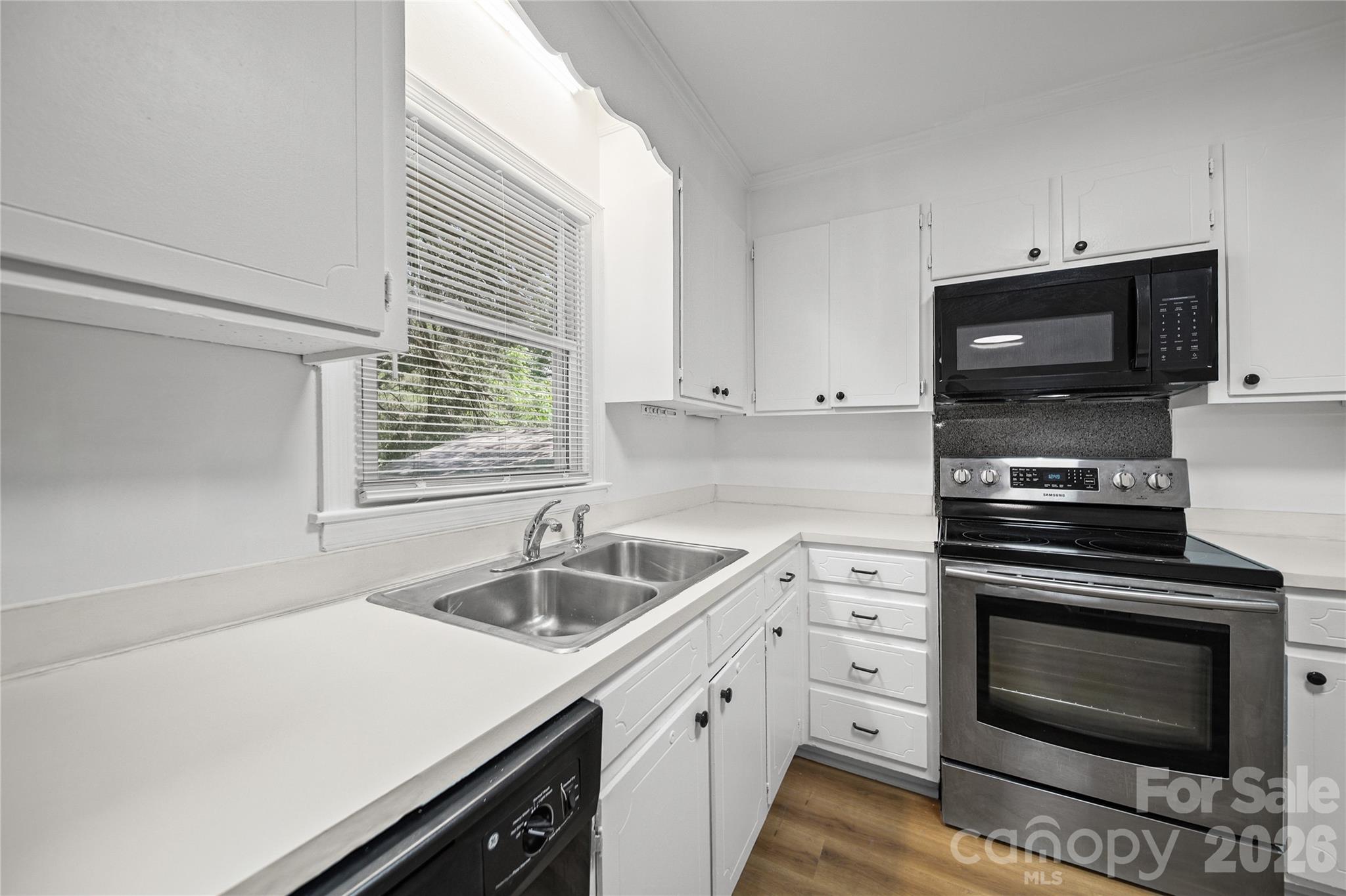 6126 Eagle Peak Drive — Charlotte