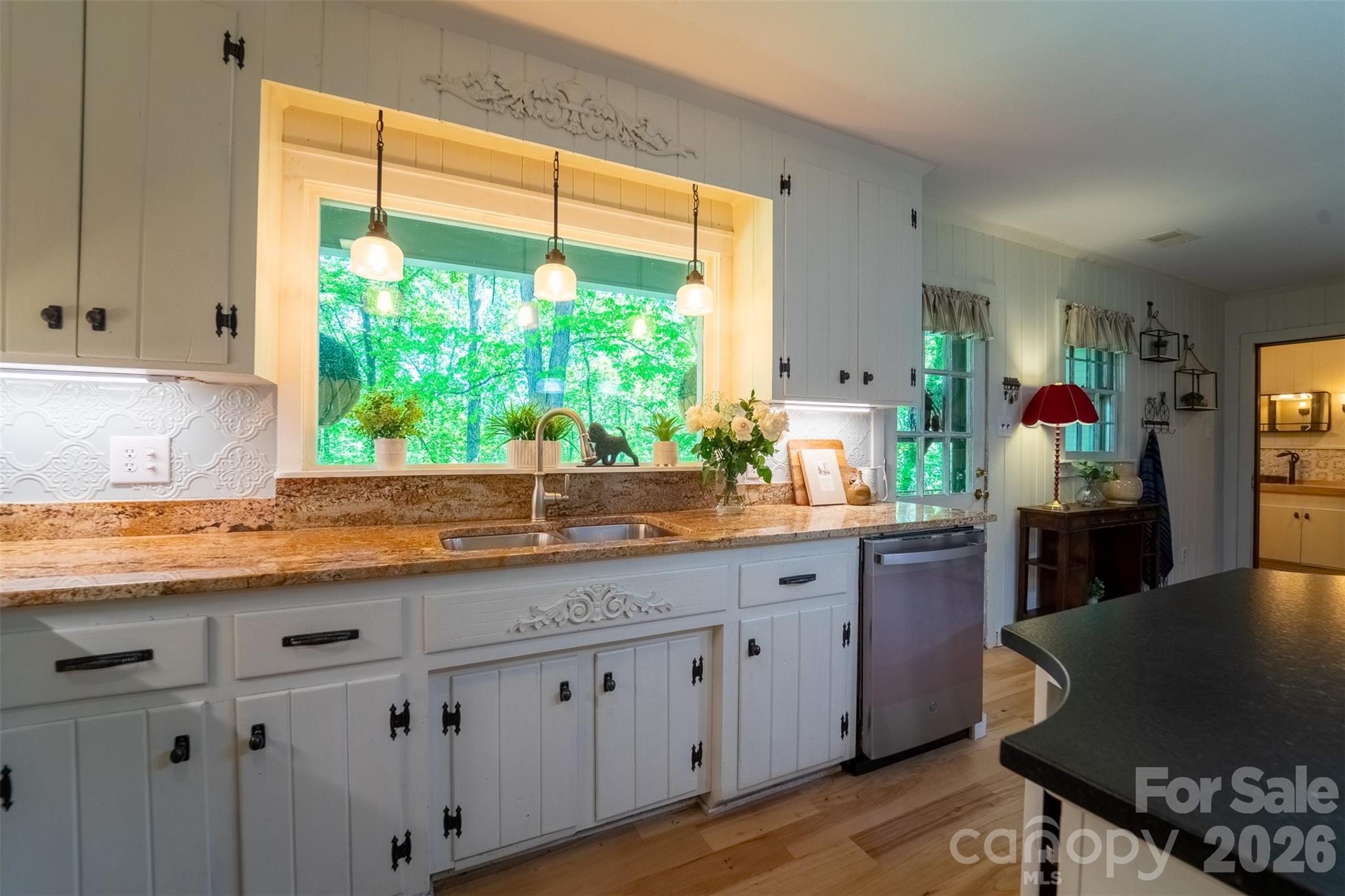 77 Oakwood Lane — Sylva