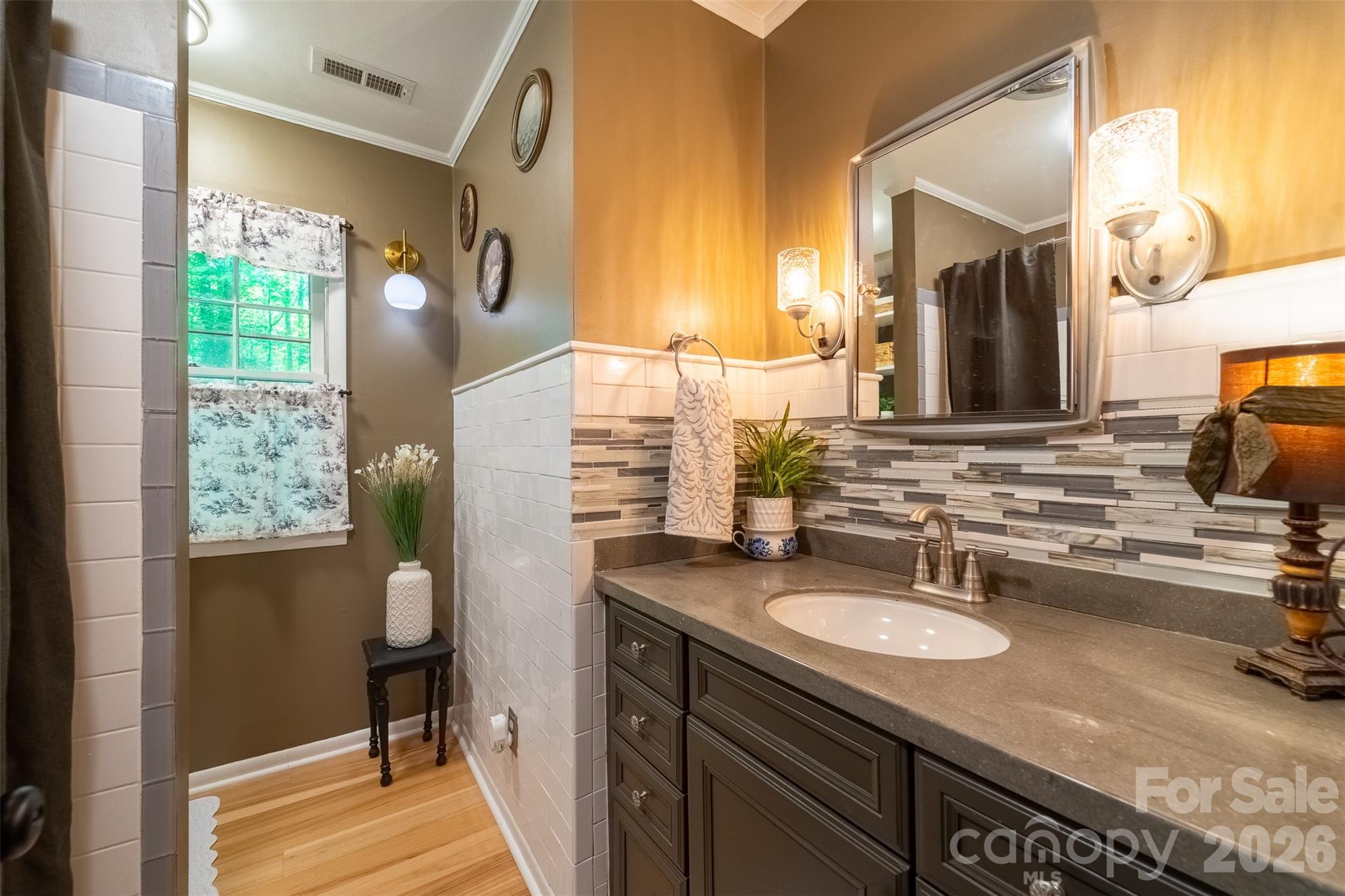77 Oakwood Lane — Sylva