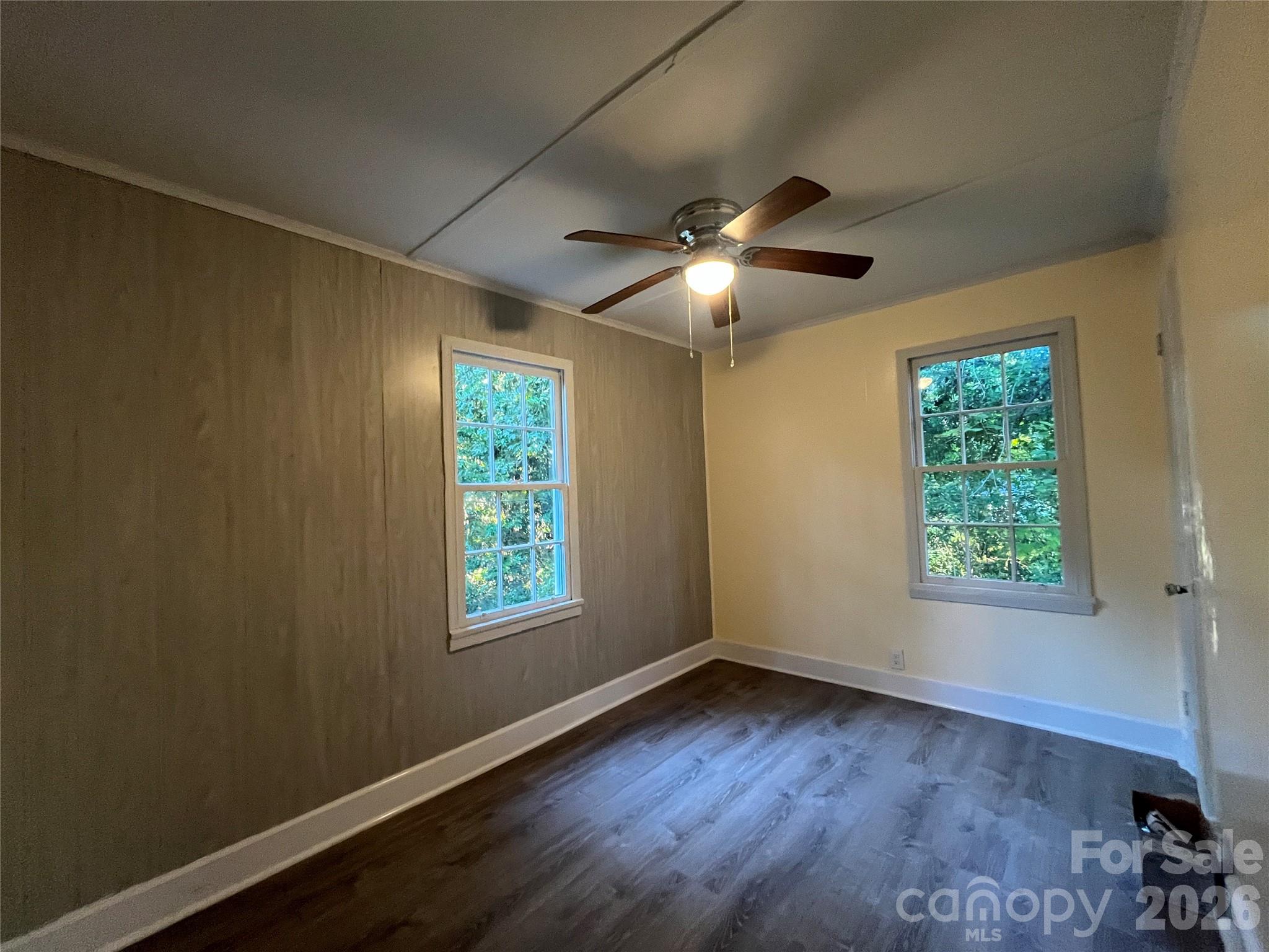 4723 Linden Street — Columbia