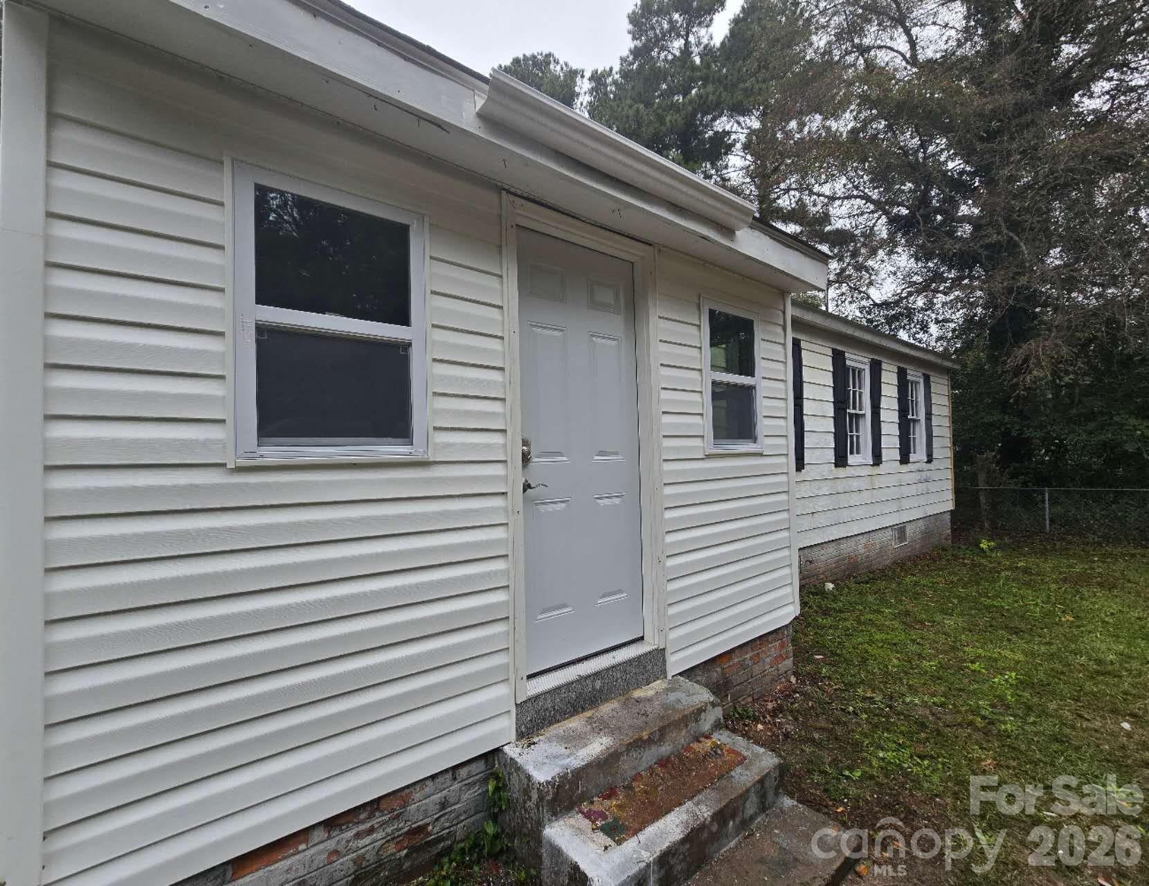 4723 Linden Street — Columbia