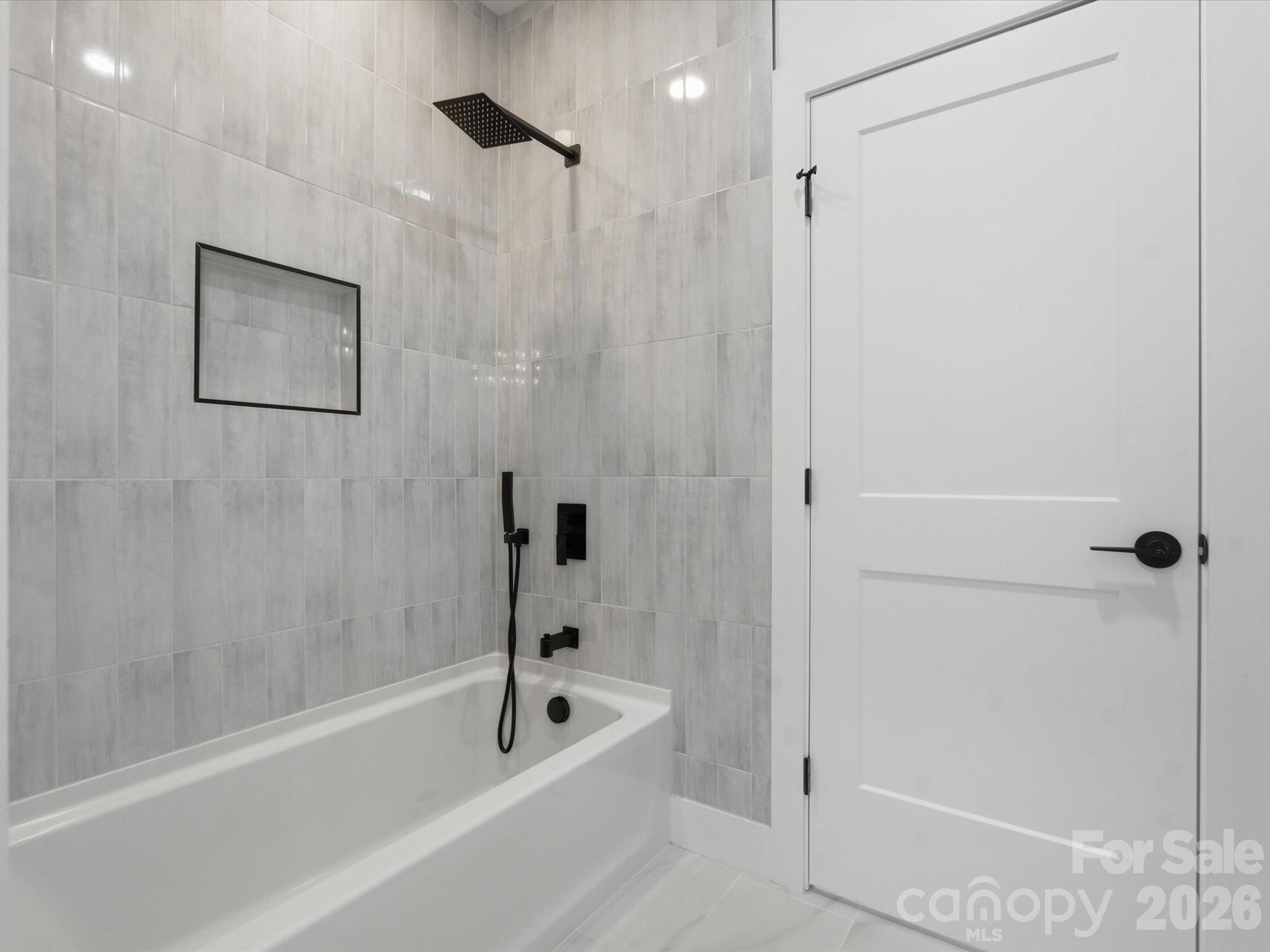 511 Fowler Road — Monroe