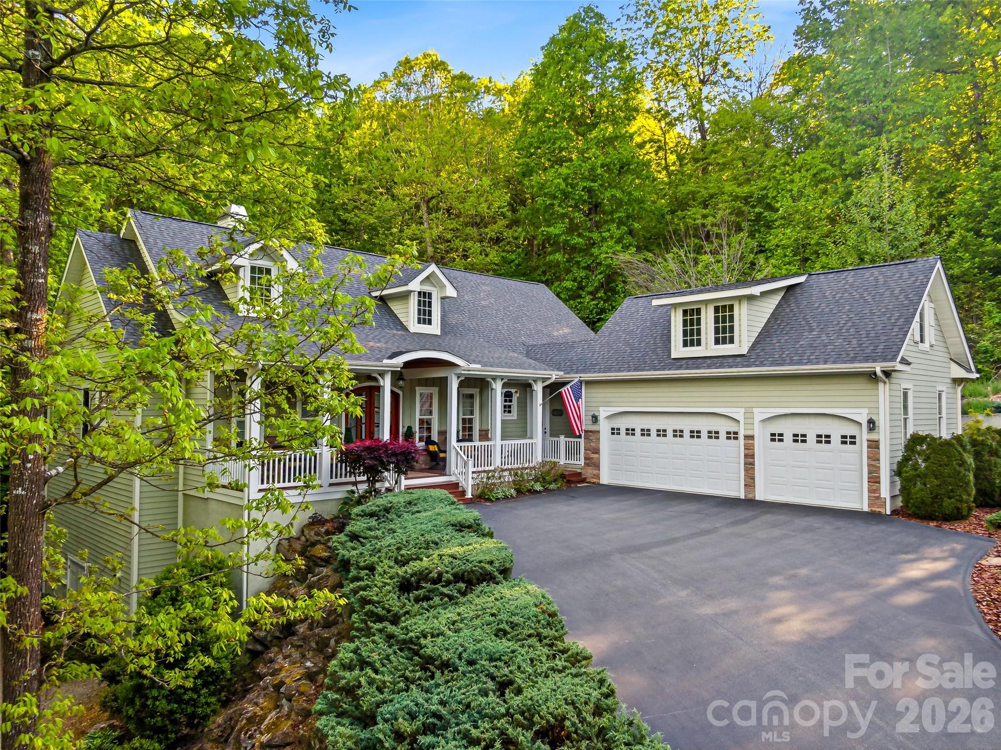 329 Kenmure Drive — Flat Rock