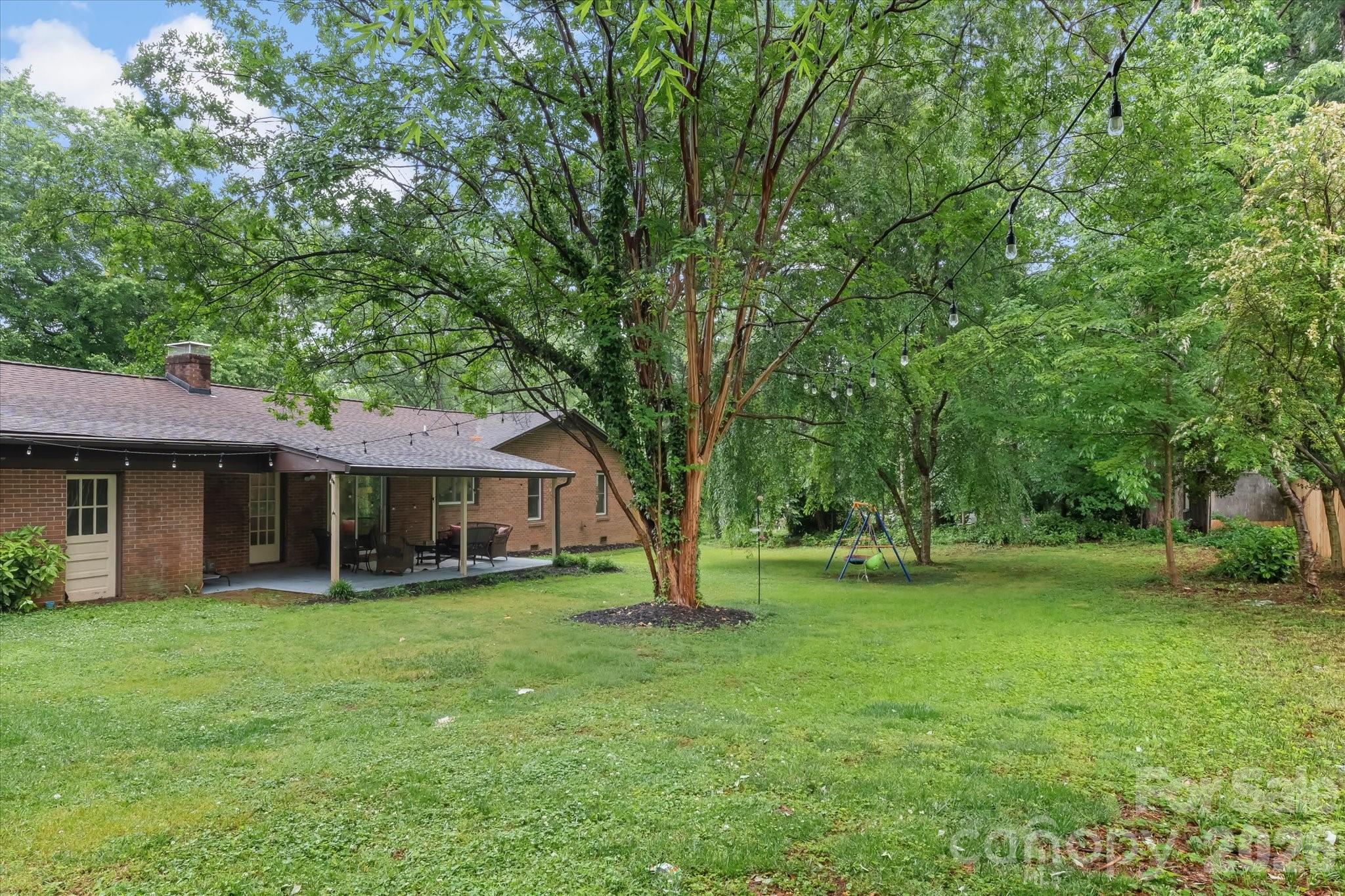 300 Brookmeade Drive — Statesville