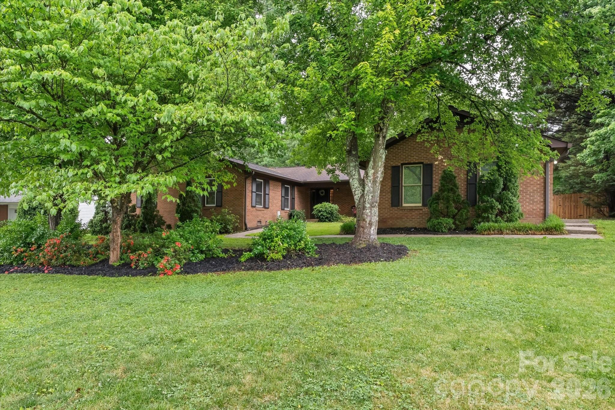300 Brookmeade Drive — Statesville