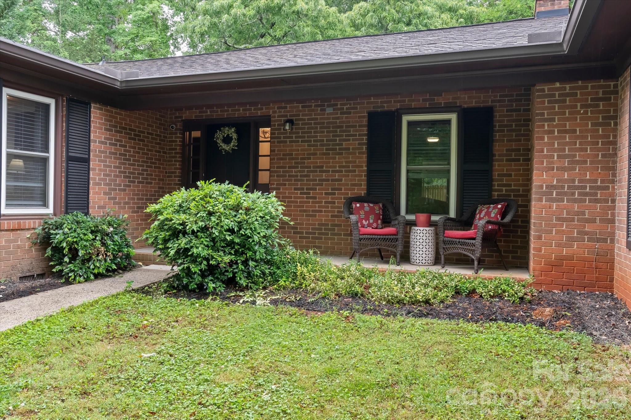 300 Brookmeade Drive — Statesville