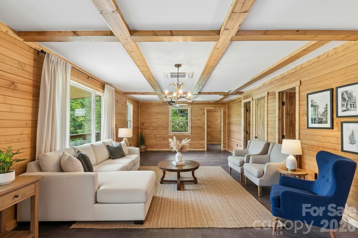 137 Red Maple Lane — Burnsville