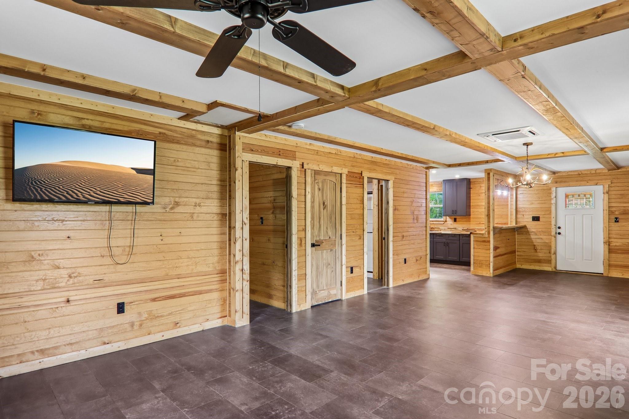 137 Red Maple Lane — Burnsville