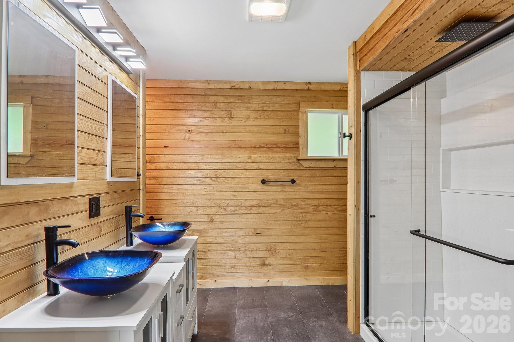 137 Red Maple Lane — Burnsville