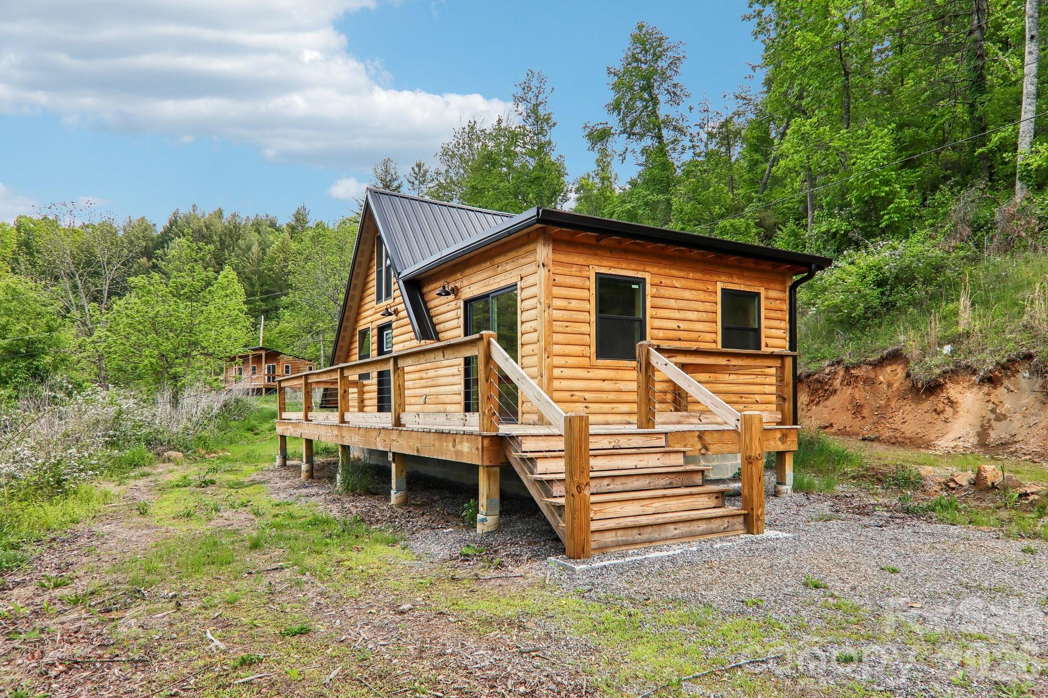 137 Red Maple Lane — Burnsville