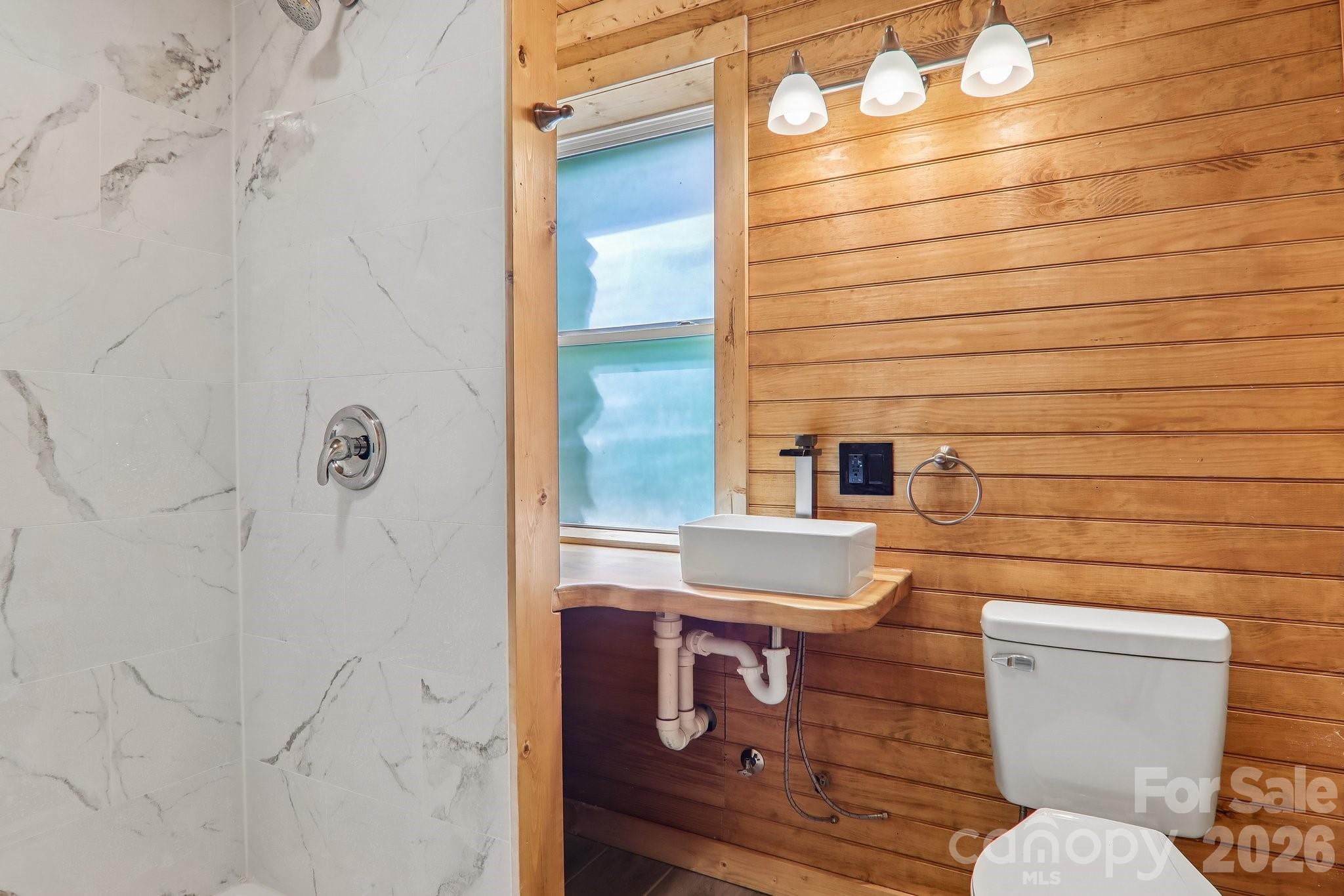 137 Red Maple Lane — Burnsville