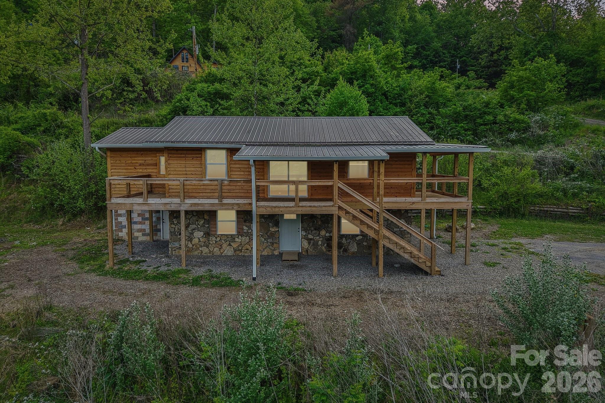 137 Red Maple Lane — Burnsville