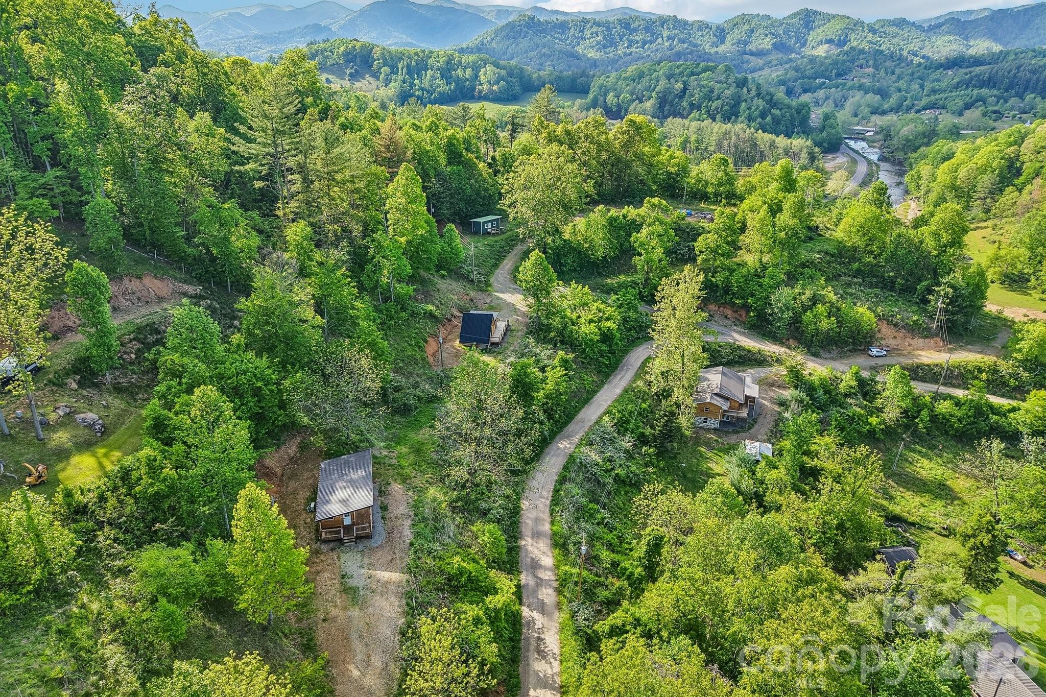 137 Red Maple Lane — Burnsville