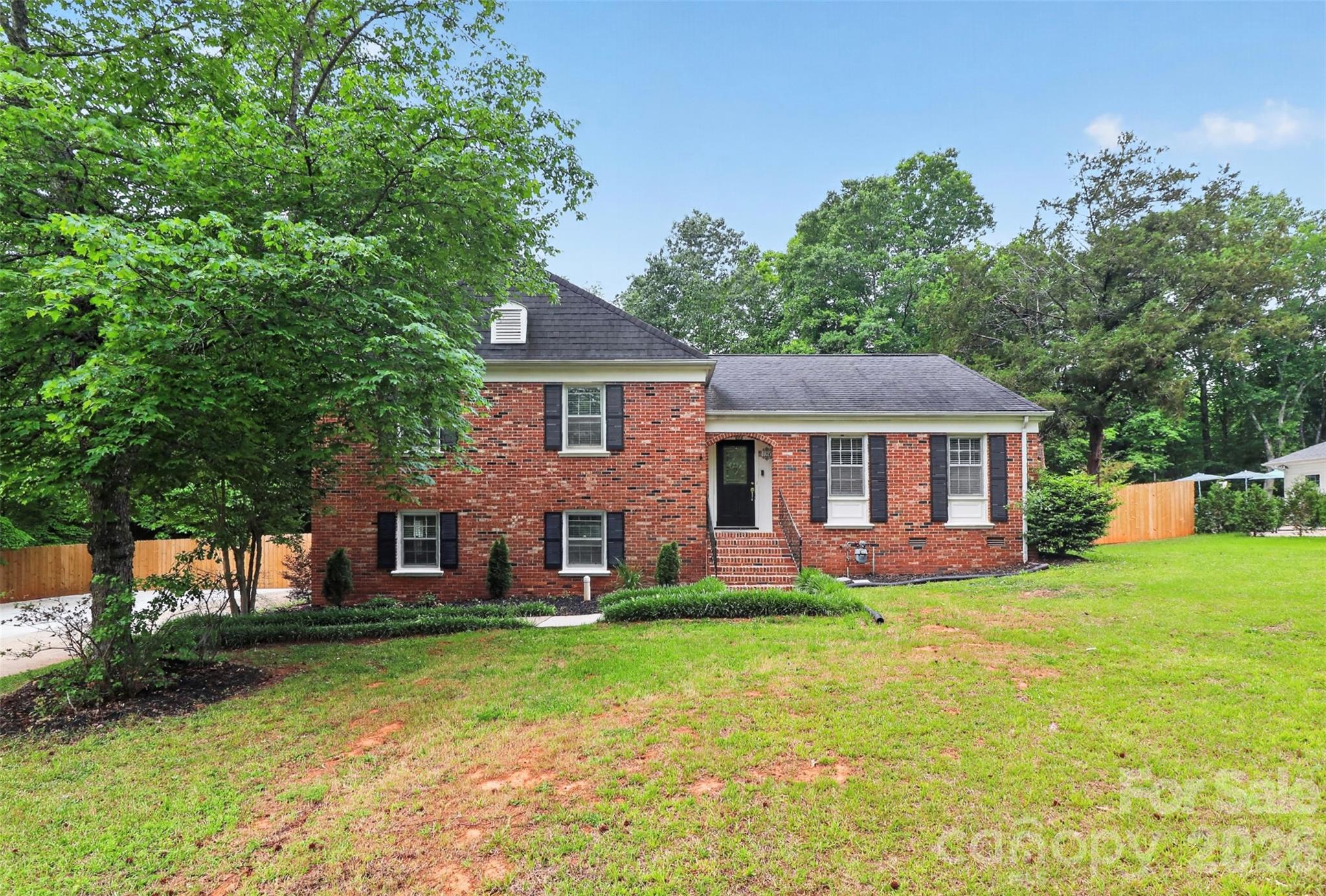 1801 Havenwood Drive — Lancaster