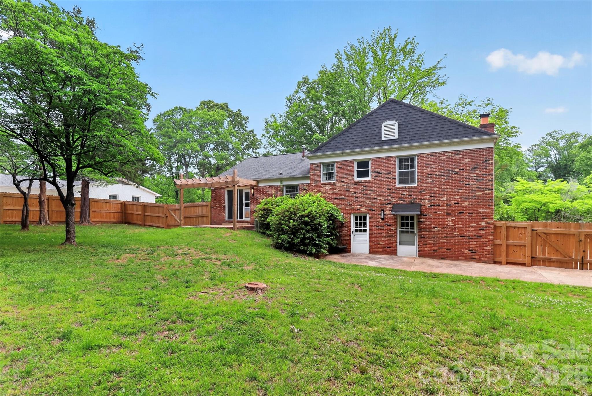 1801 Havenwood Drive — Lancaster