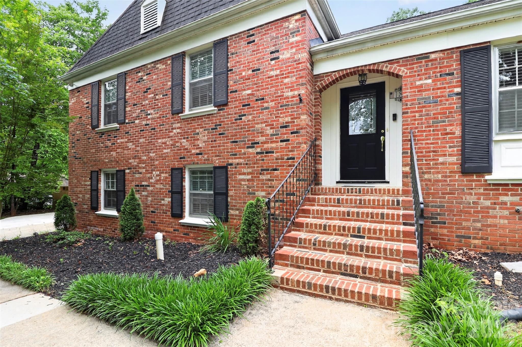 1801 Havenwood Drive — Lancaster