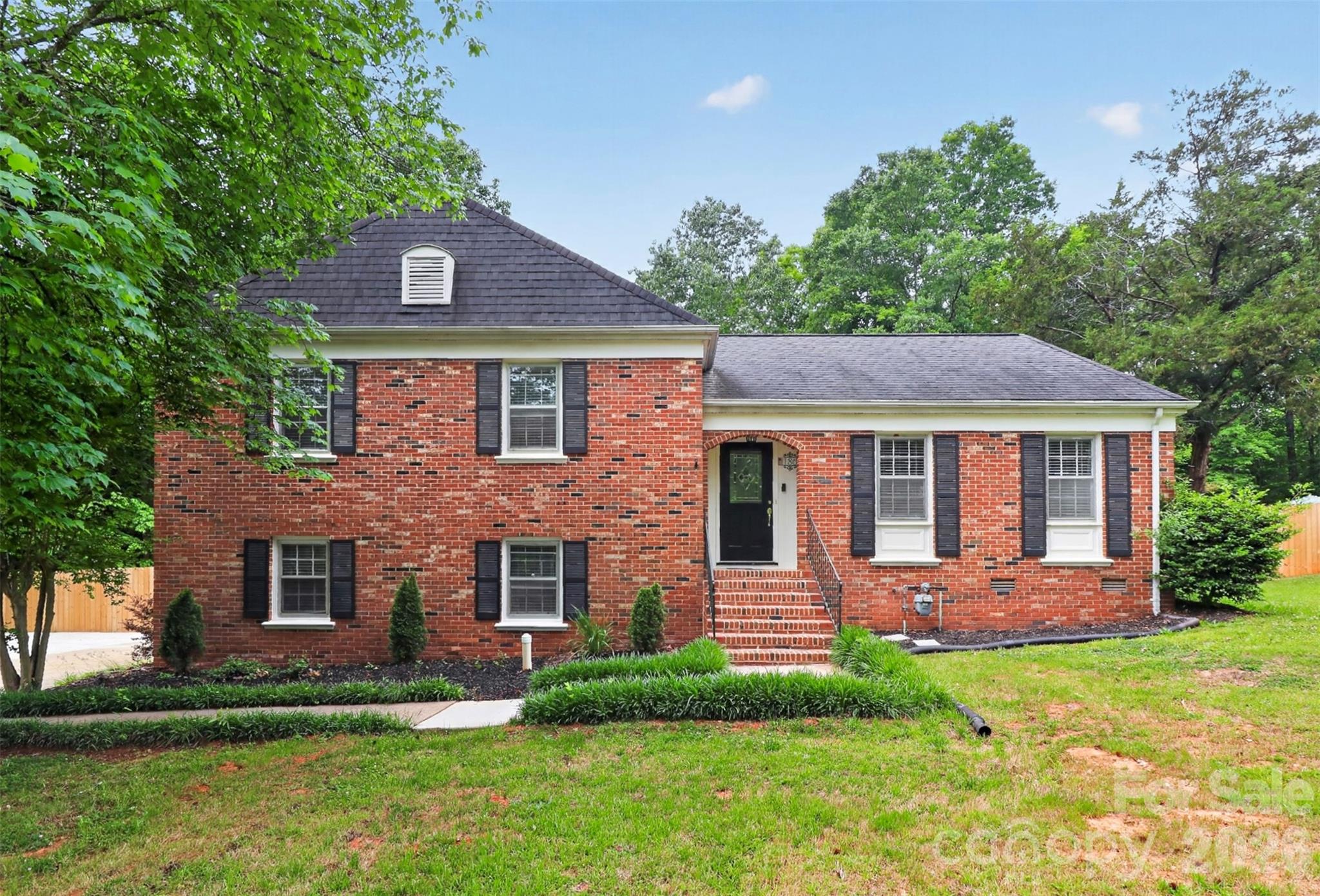 1801 Havenwood Drive — Lancaster