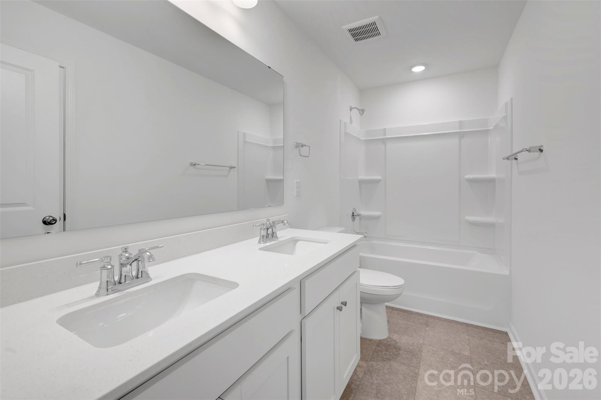 645 Willoughby Park Drive — Monroe
