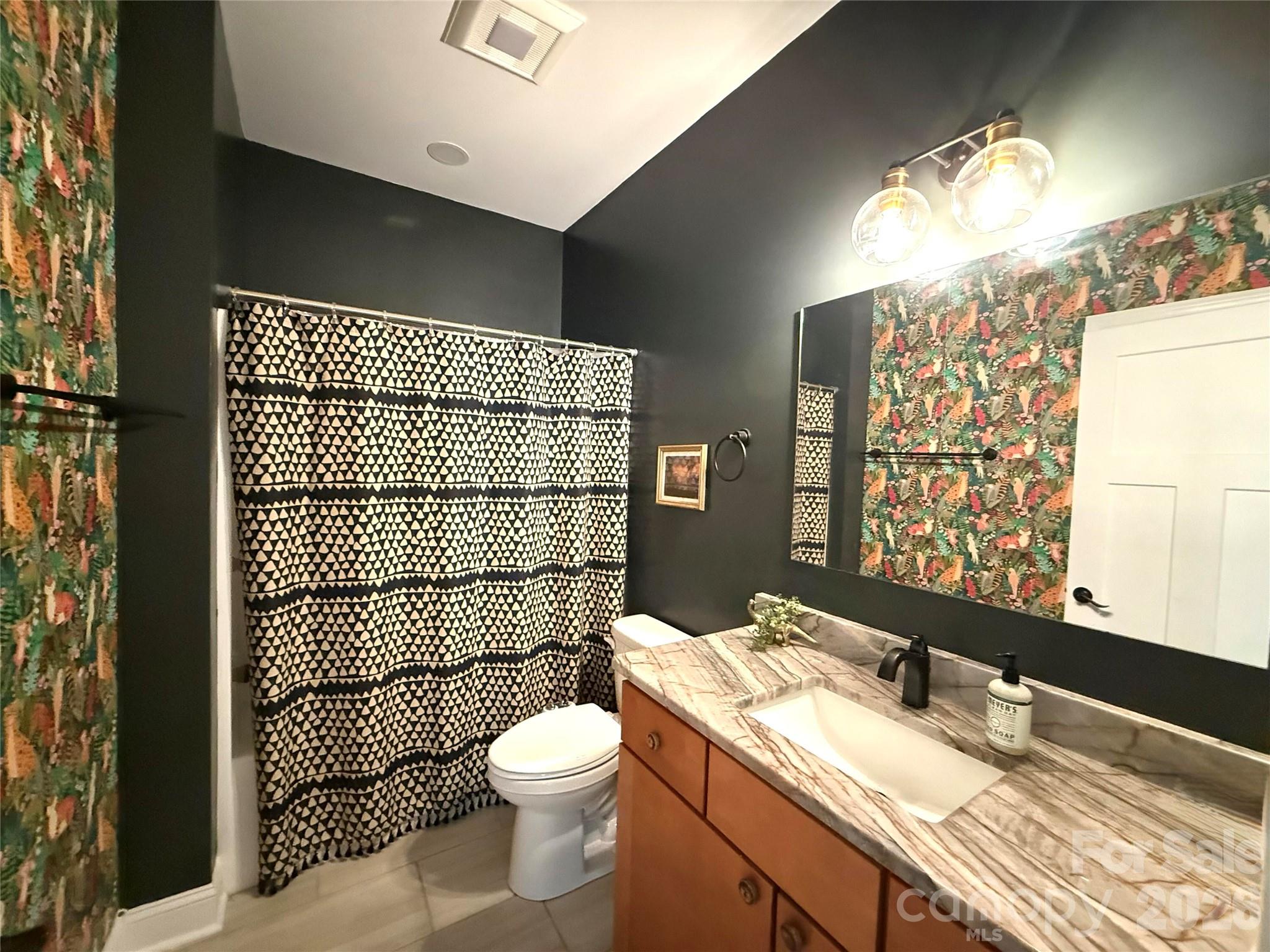 39 Arlington Oaks Lane — Bryson City