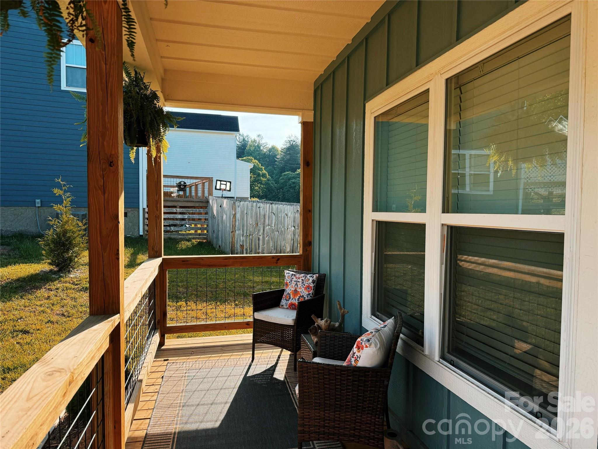 39 Arlington Oaks Lane — Bryson City