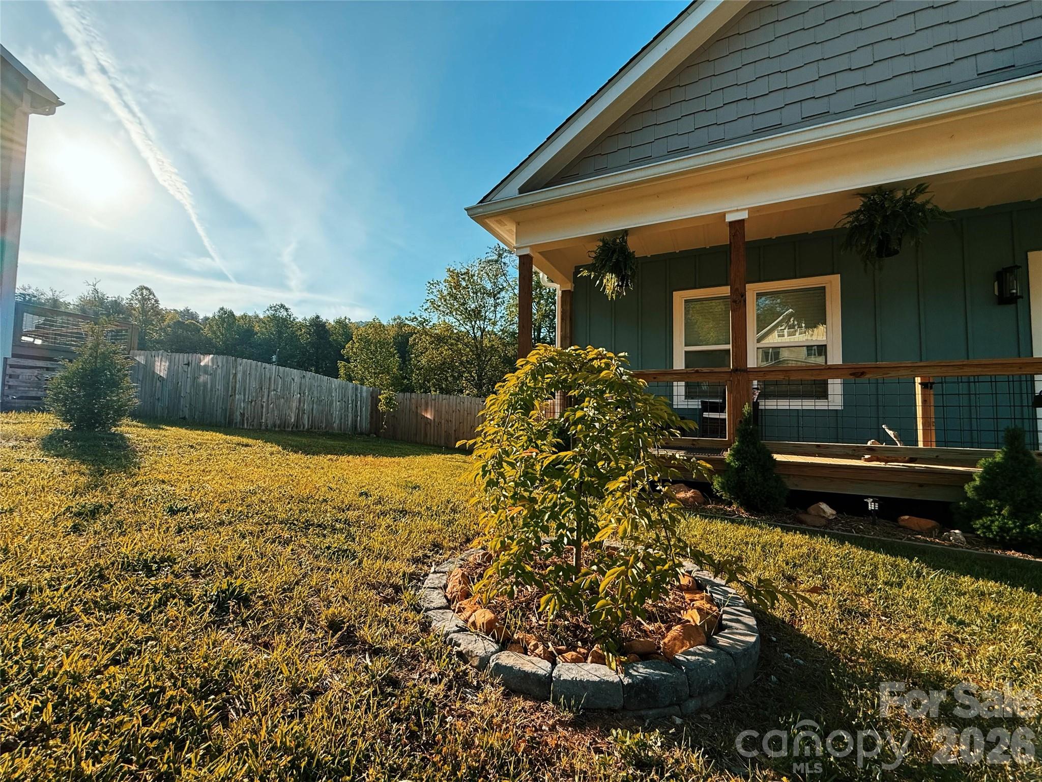 39 Arlington Oaks Lane — Bryson City