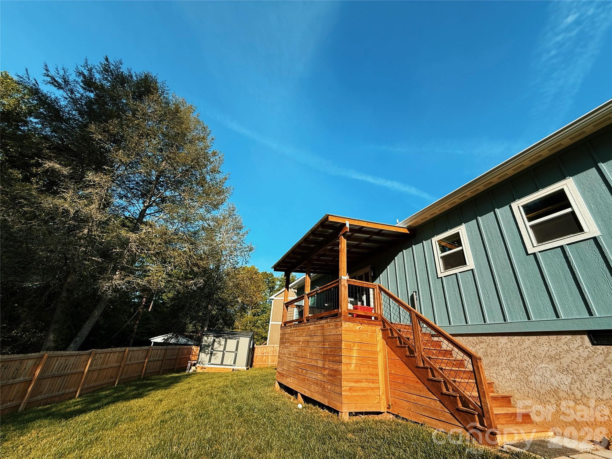 39 Arlington Oaks Lane — Bryson City
