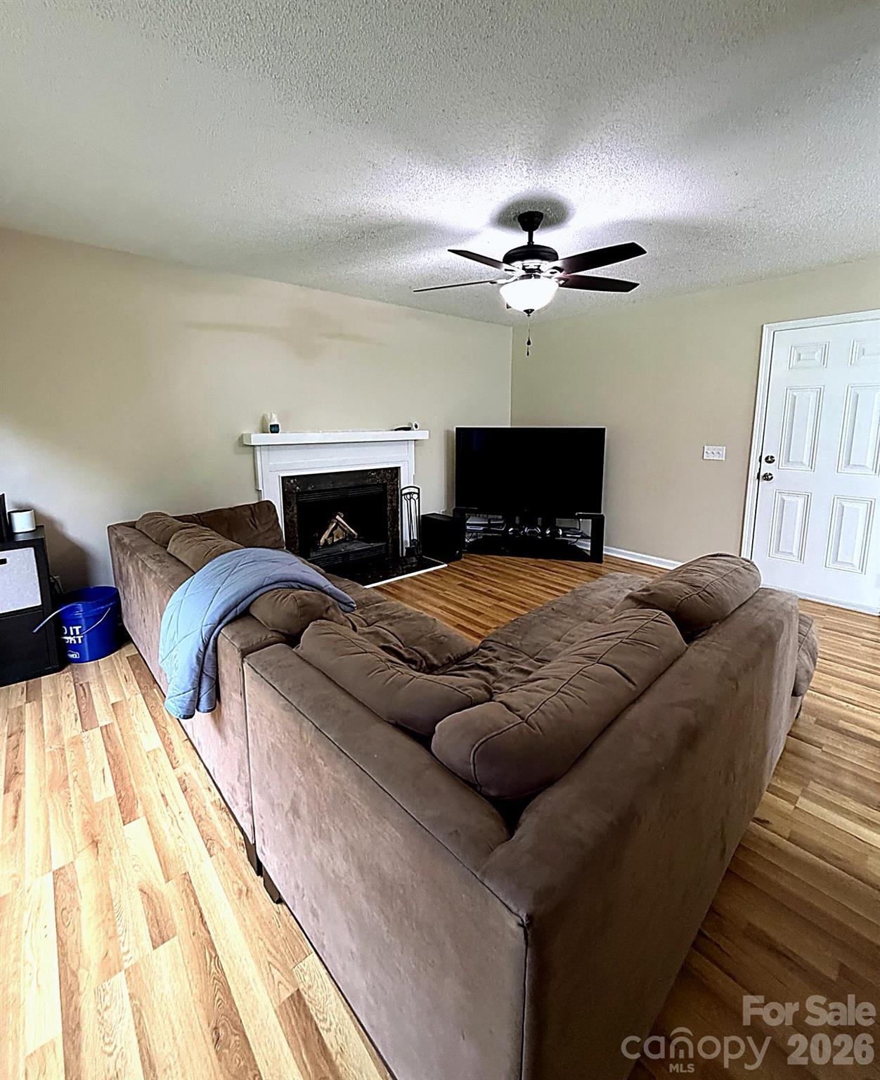 7531 Woodknoll Drive — Charlotte