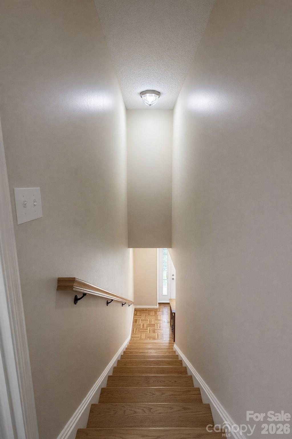 7531 Woodknoll Drive — Charlotte