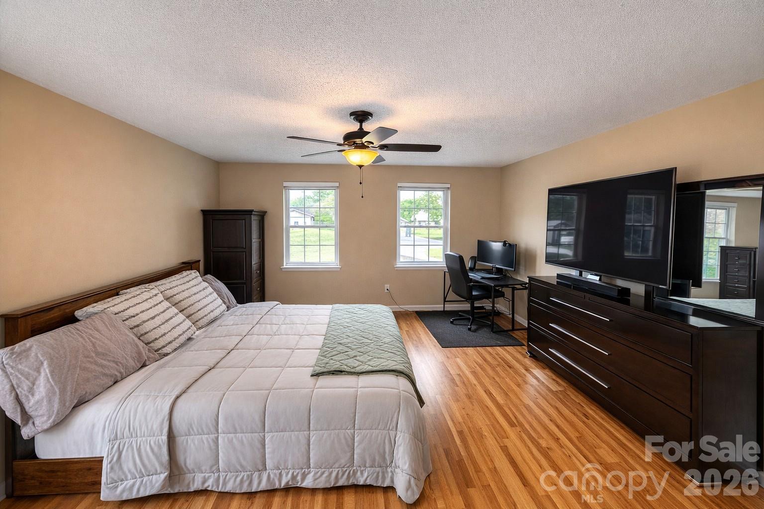 7531 Woodknoll Drive — Charlotte