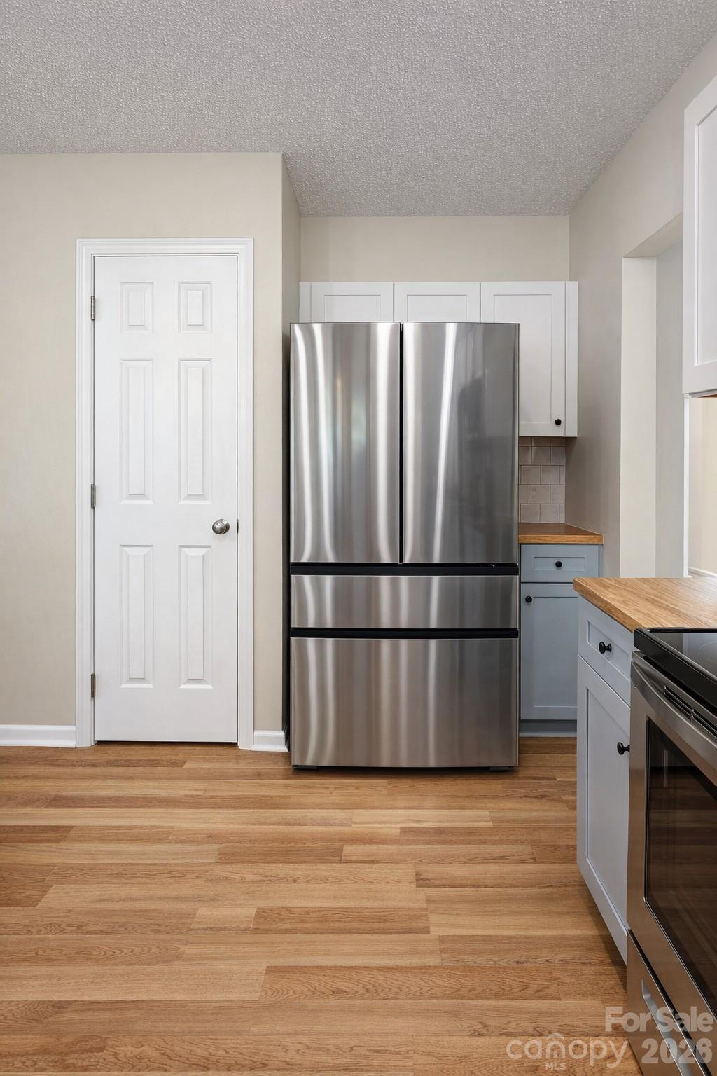 7531 Woodknoll Drive — Charlotte