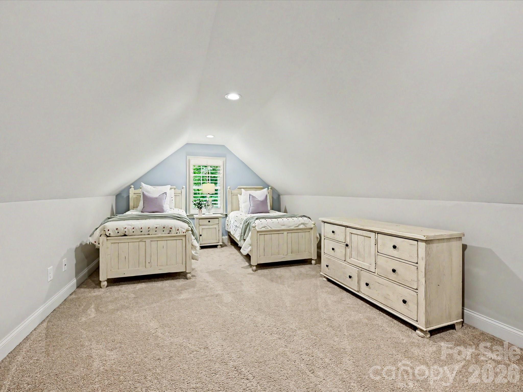129 Buckingham Place Road — Mooresville