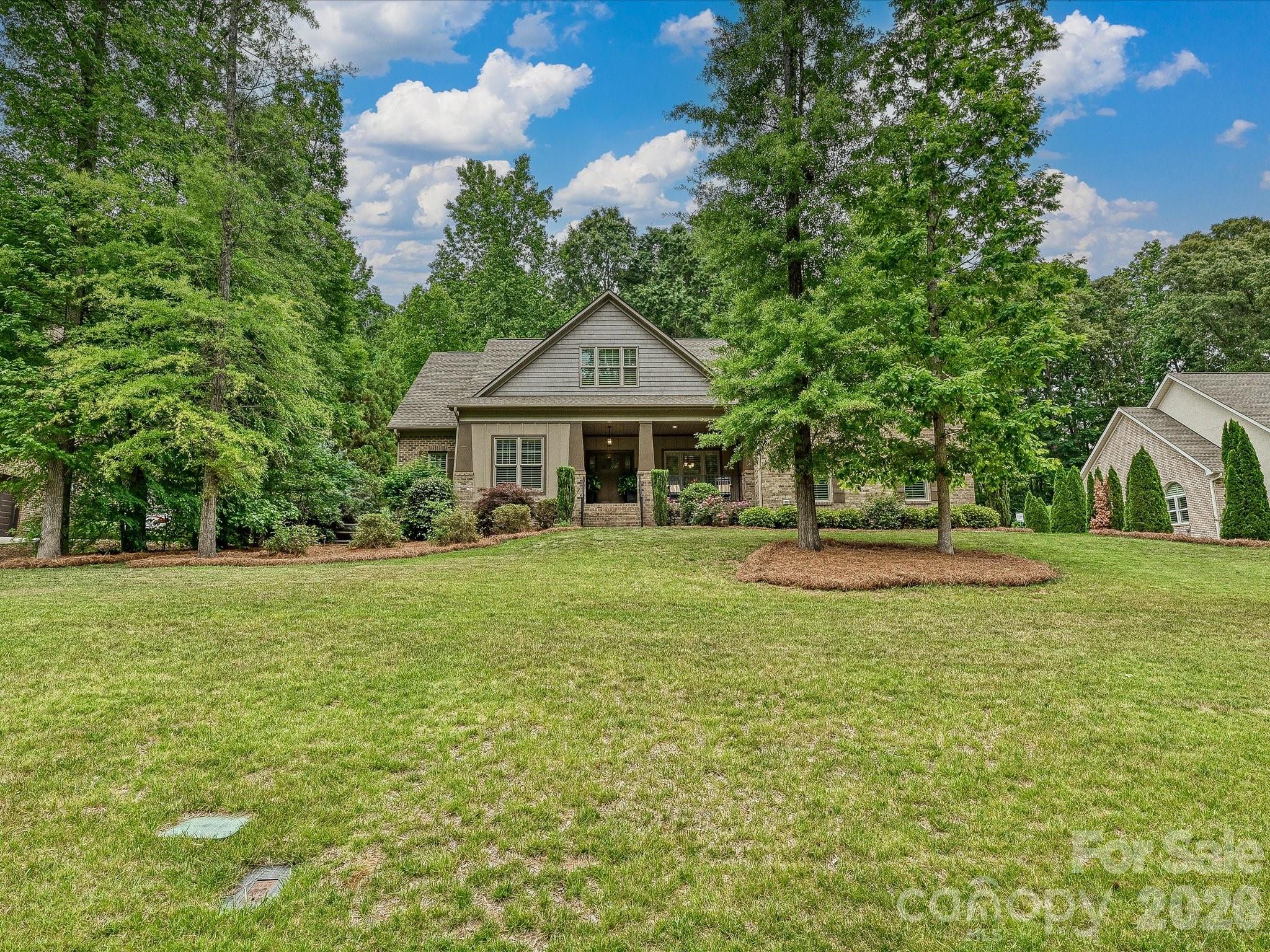 129 Buckingham Place Road — Mooresville