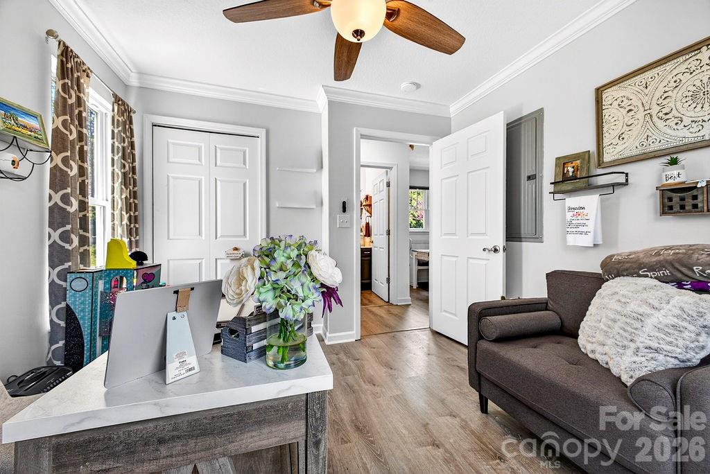 100 Victoria Springs Drive — Flat Rock