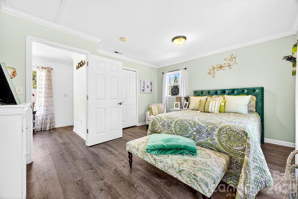 100 Victoria Springs Drive — Flat Rock