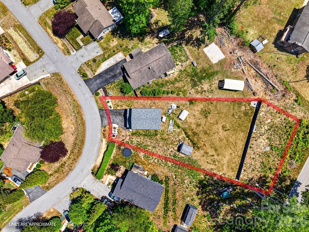 100 Victoria Springs Drive — Flat Rock
