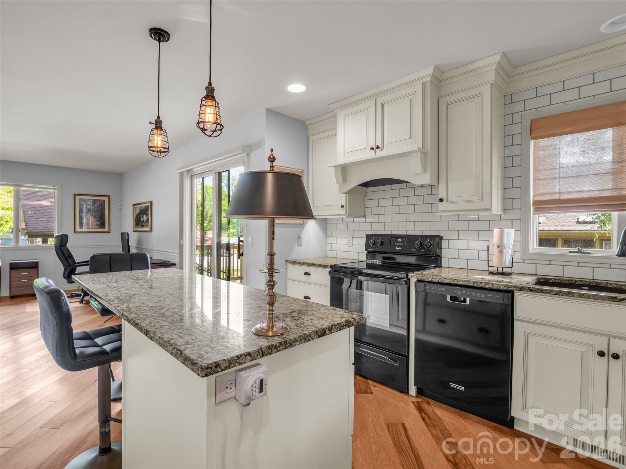 102 White Oak Drive — Hendersonville