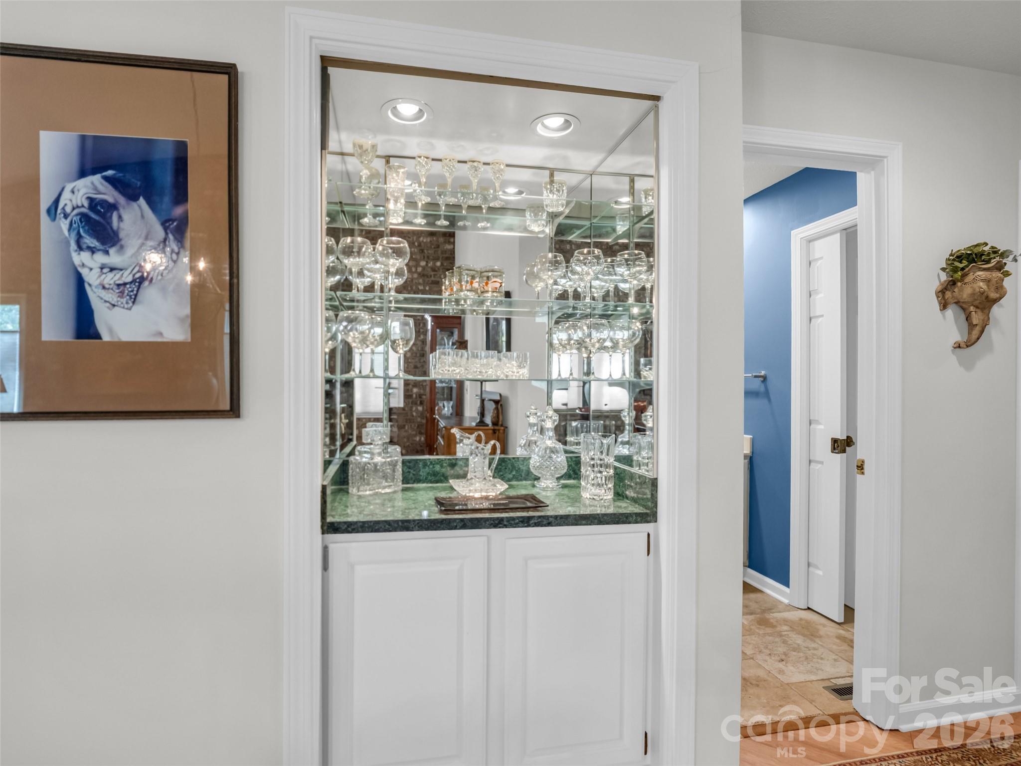 102 White Oak Drive — Hendersonville