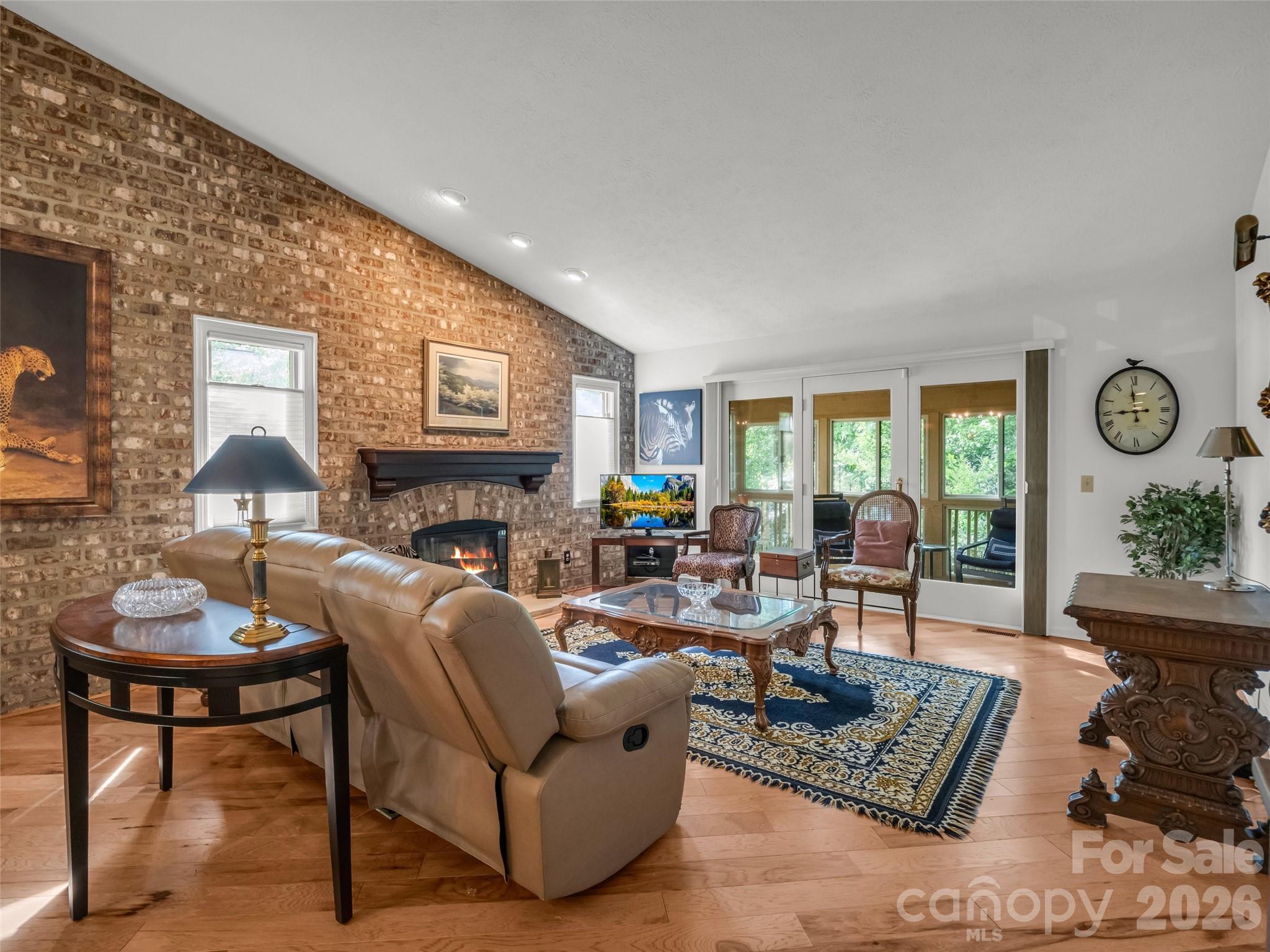 102 White Oak Drive — Hendersonville