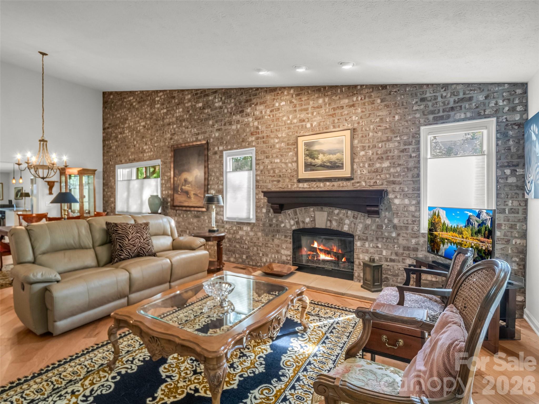 102 White Oak Drive — Hendersonville