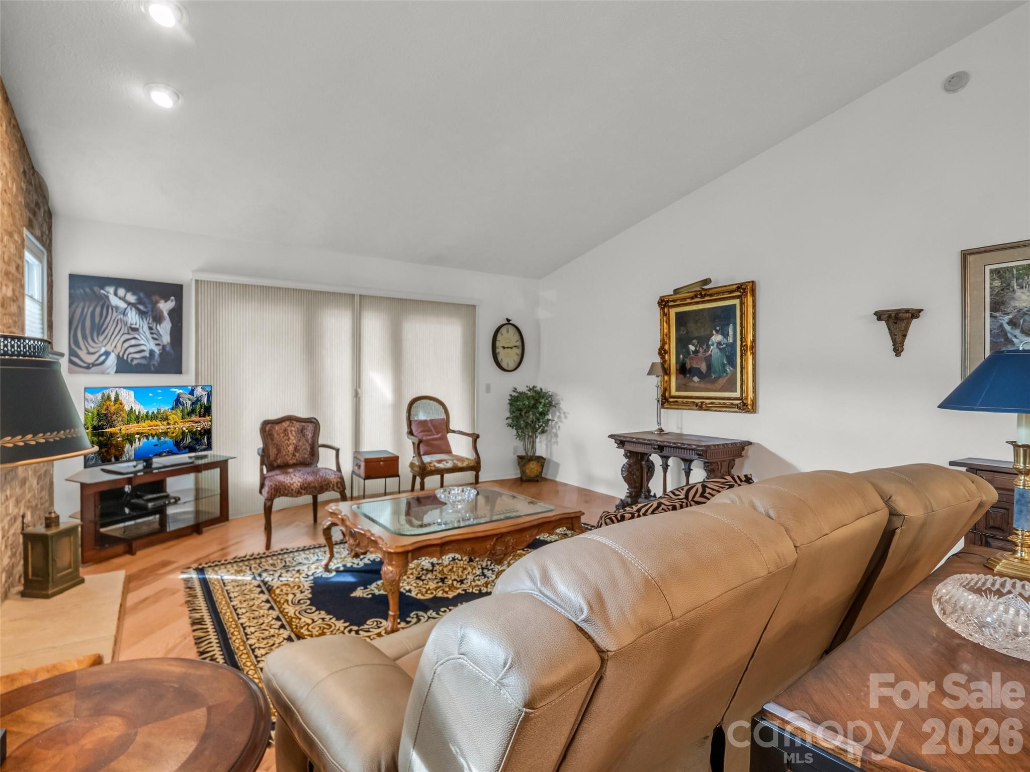 102 White Oak Drive — Hendersonville